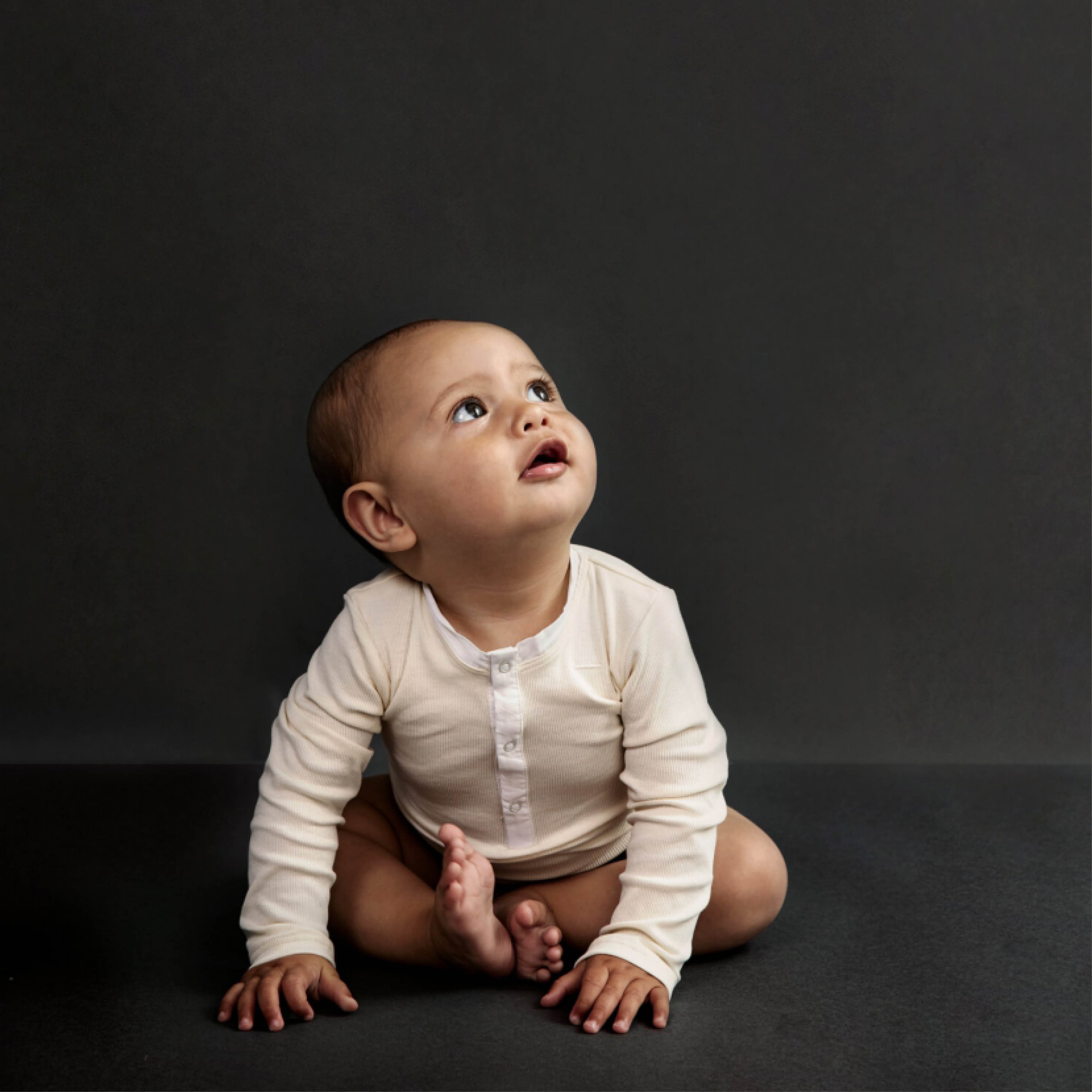 Langärmliger Baby Body in cream