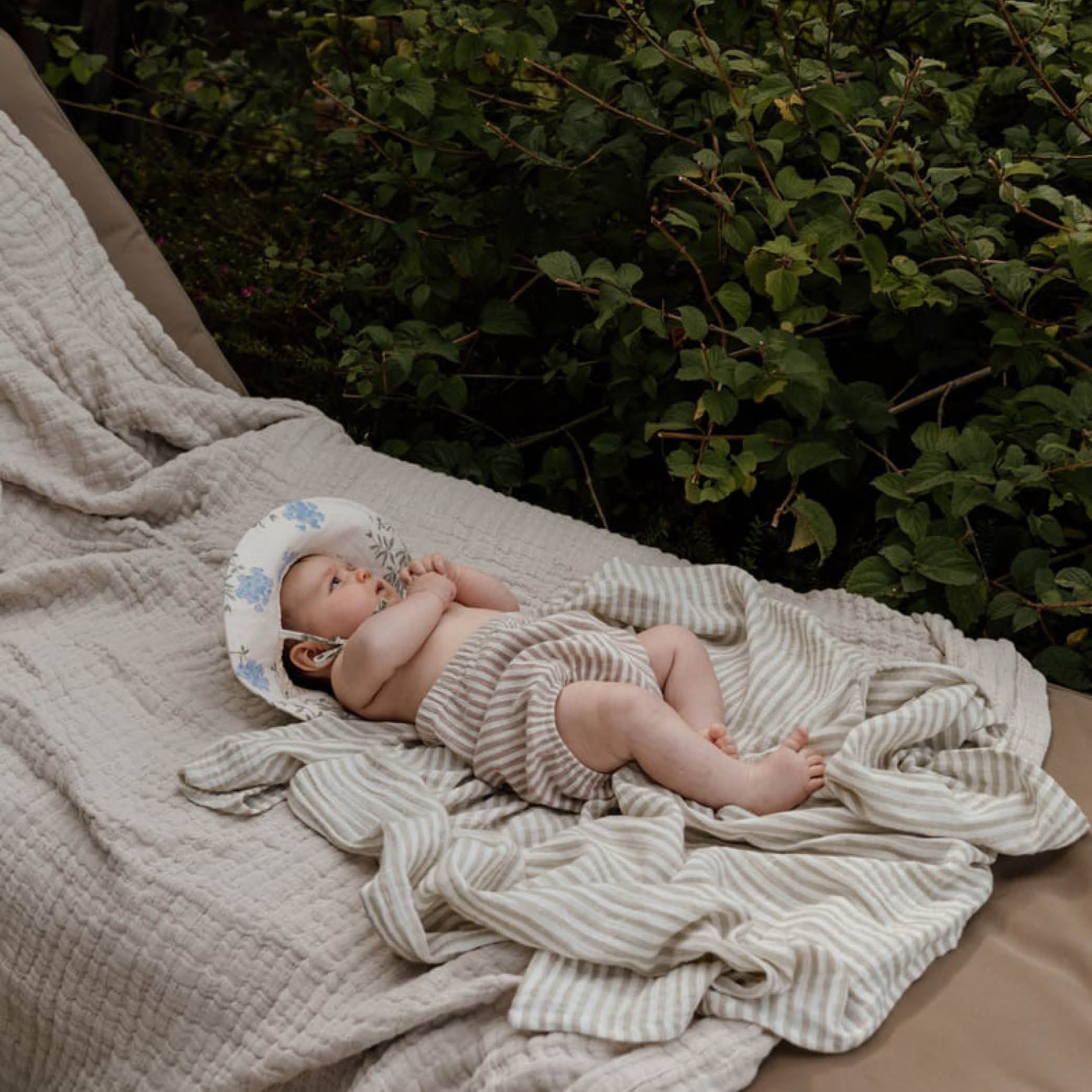 Musselin Swaddle-Decke in stripe anjou
