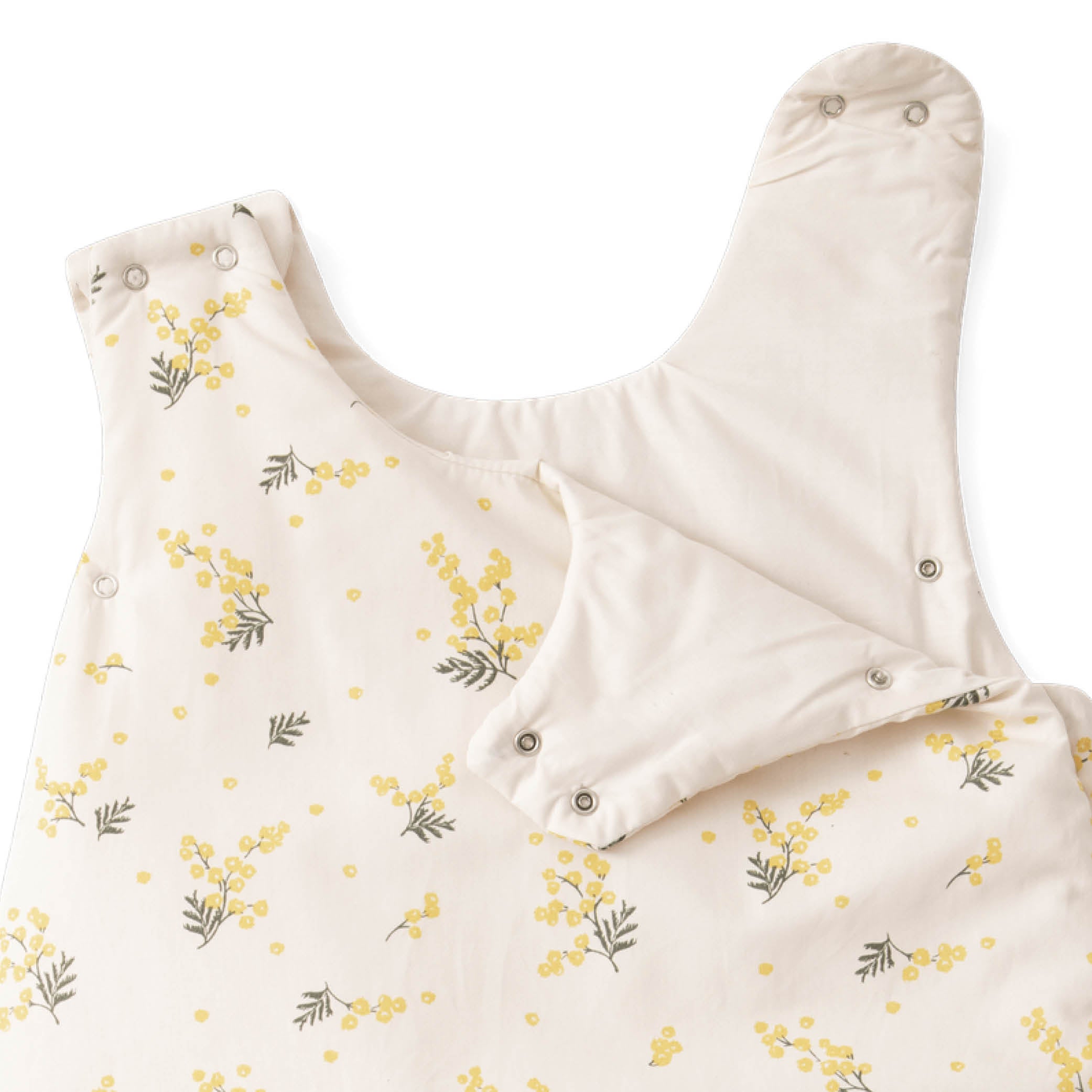 Baby und neugeborenen Schlafsack bis 9 Monate in mimosa von Garbo & Friends aus weicher und qualitativ hochwertigen Bio Perkal Baumwolle bei kinder & konsorten in Düsseldorf