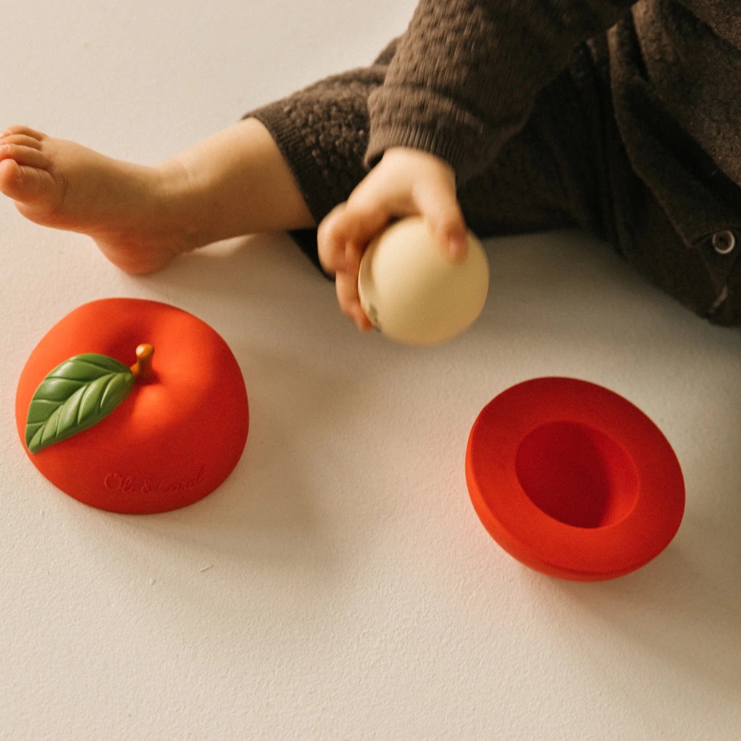 Stapelspiel & Rasselball Apfel