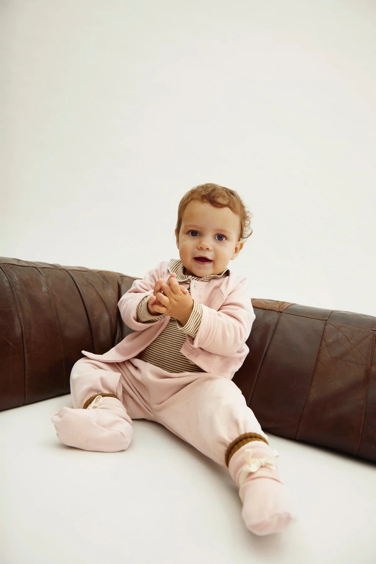 Baby Booties in faded pink