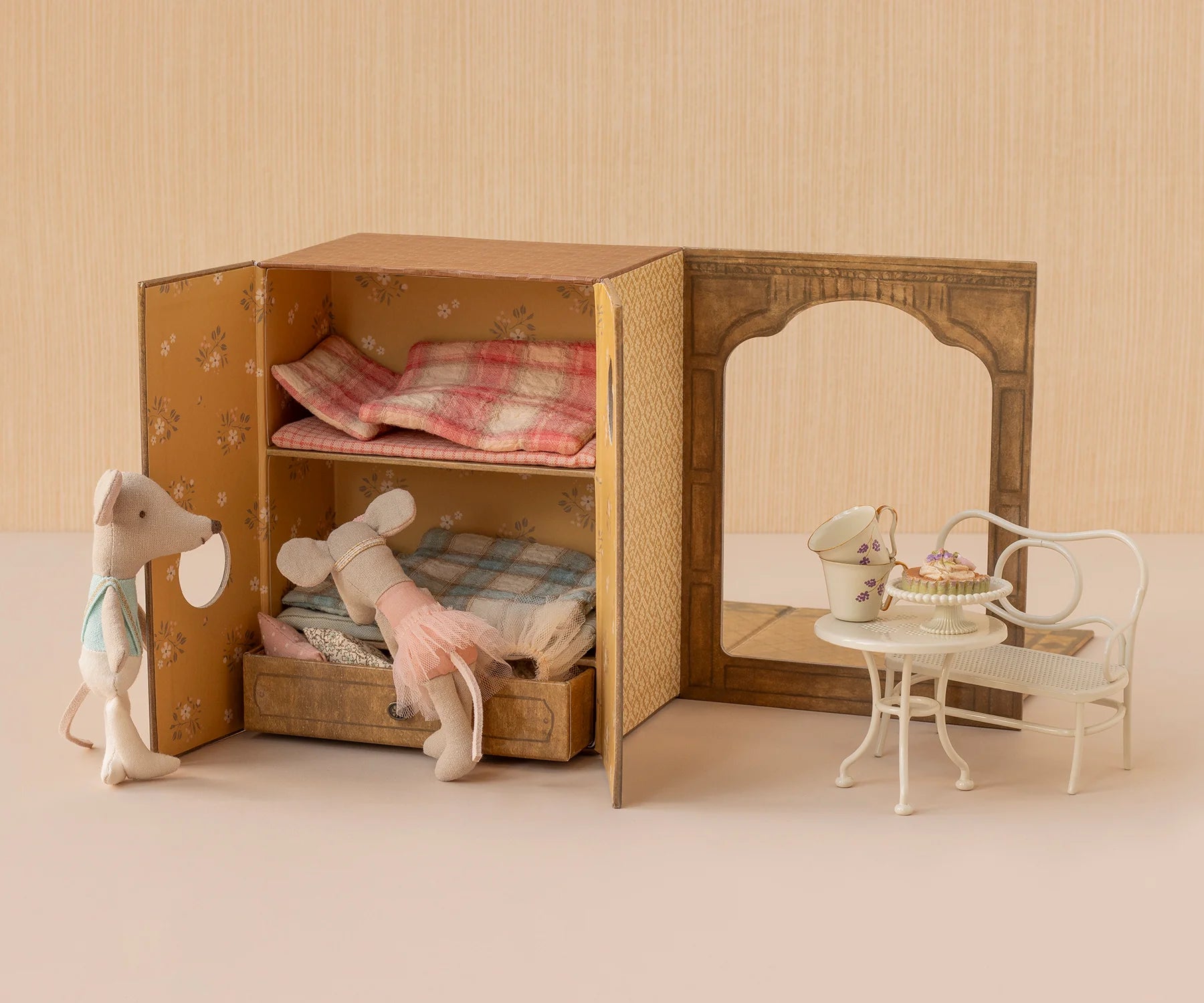 Little Ballet Mice in Dance Studio