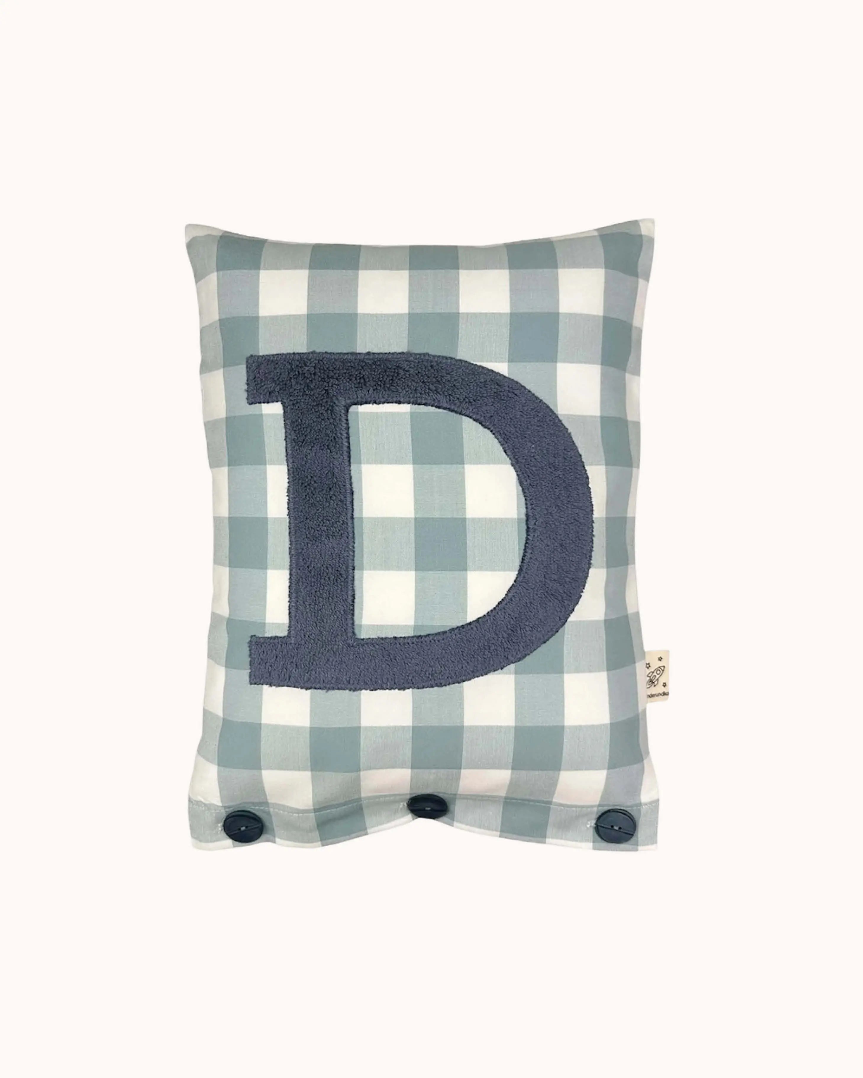 Buchstabenkissen Blaugrau auf taubenblau Vichykaro