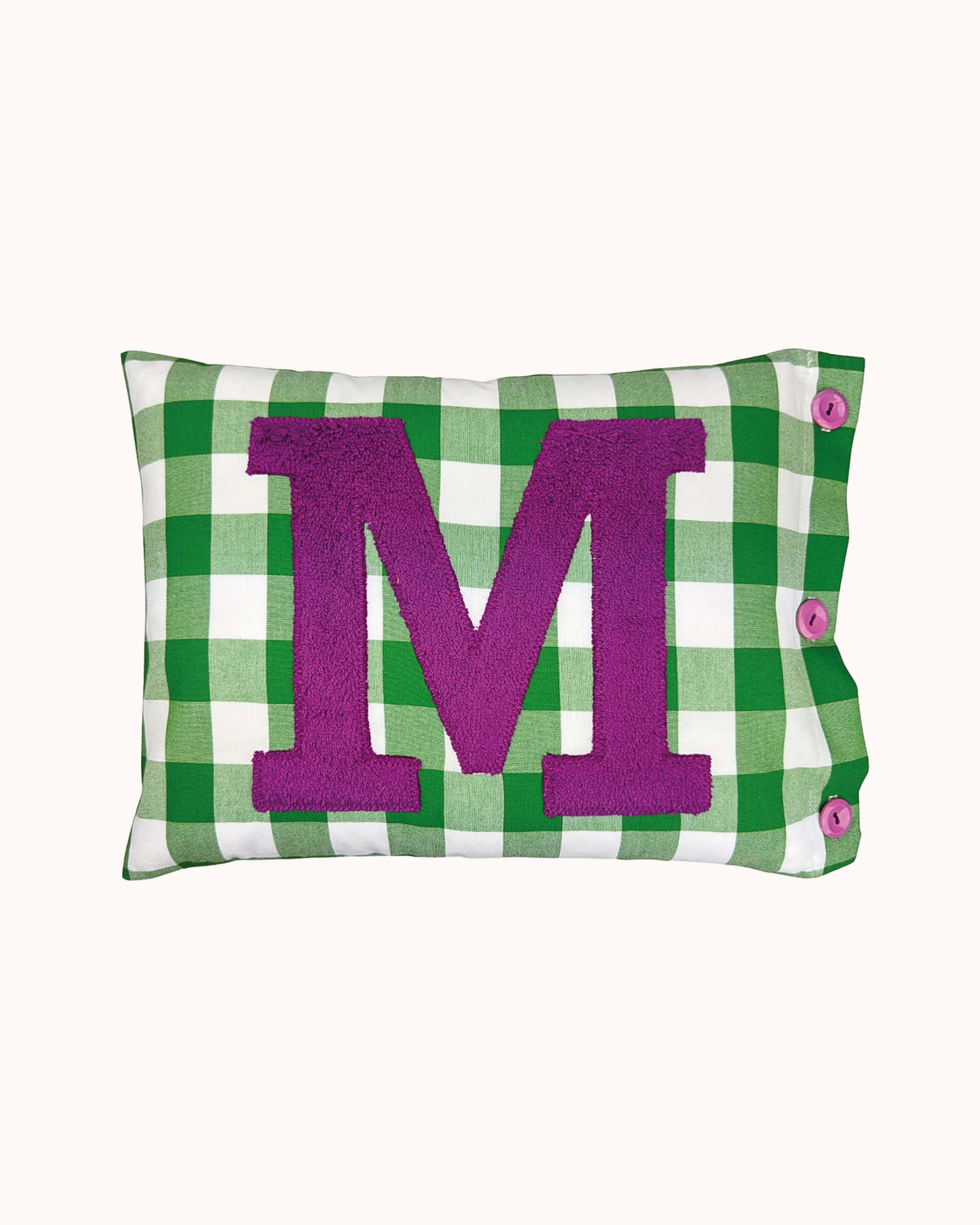 Buchstabenkissen M – Jacaranda-Lila auf grün Vichykaro