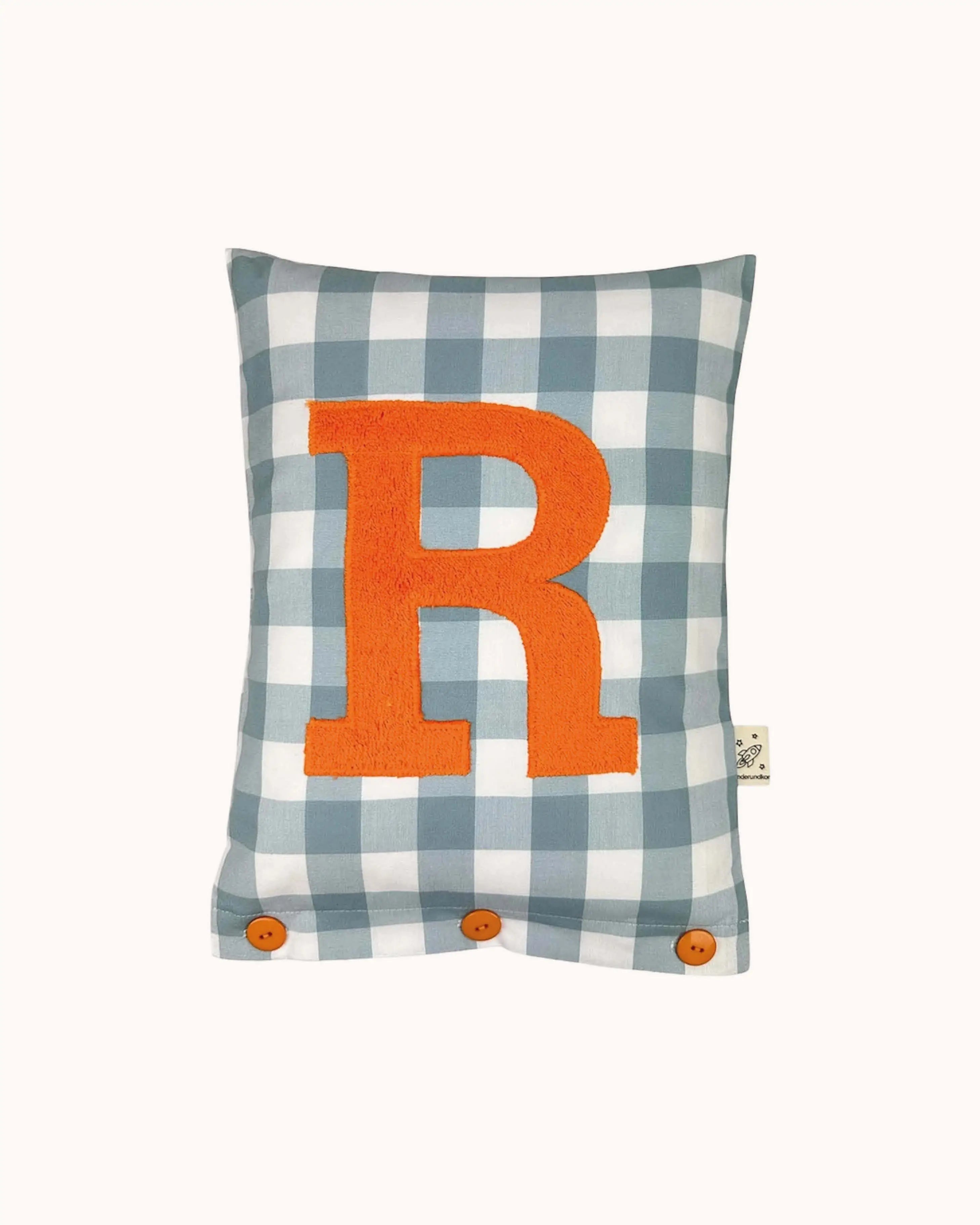 Buchstabenkissen Orange auf Taubenblau Vichykaro