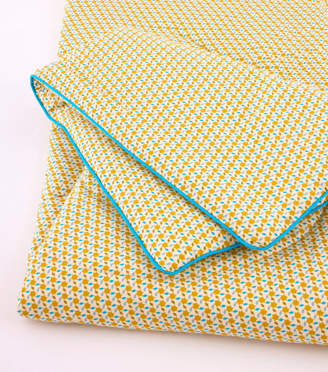 Plaid in saffron moussem