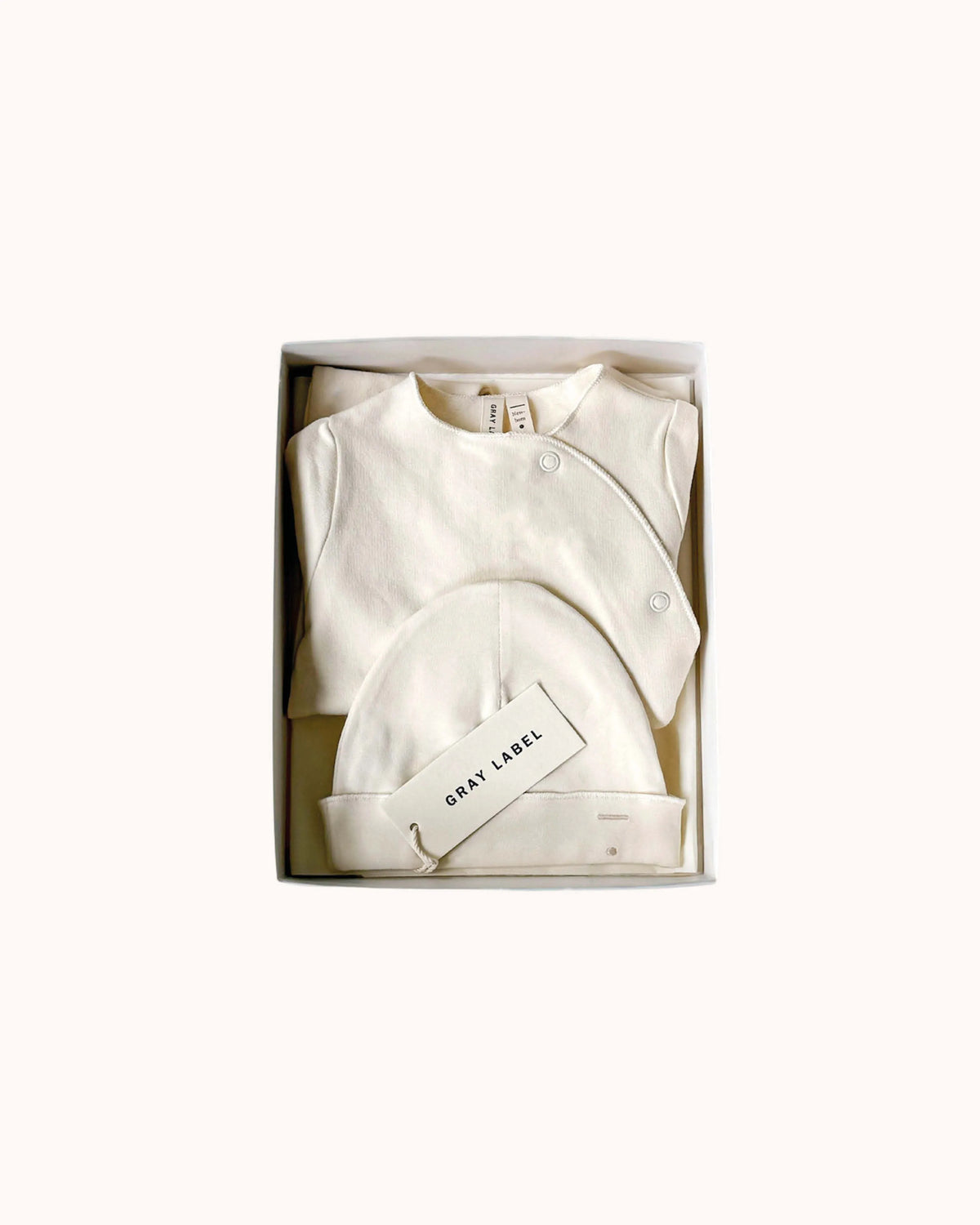 Neugeborenen Essentials Geschenkbox in cream