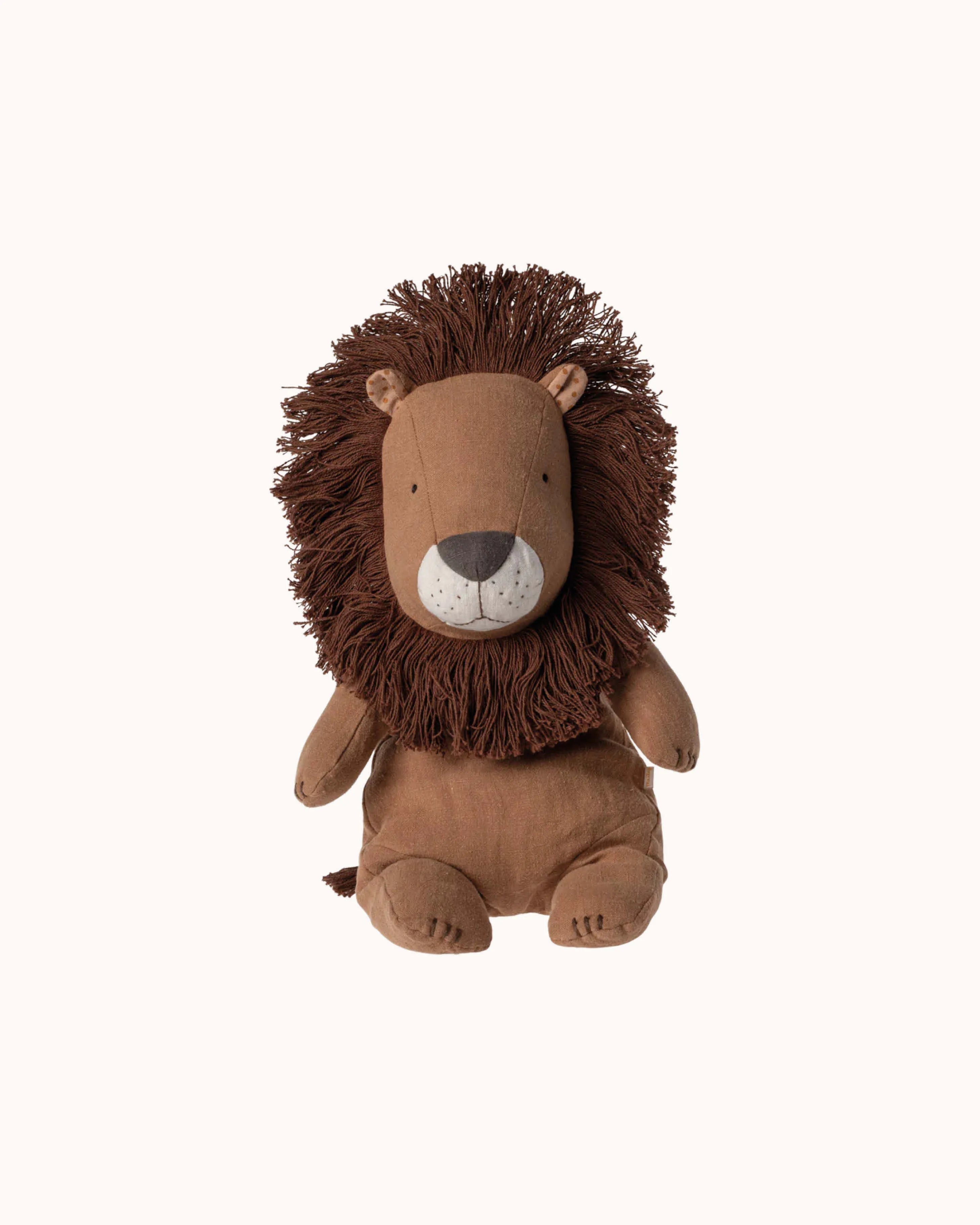 Löwe Kuscheltier
