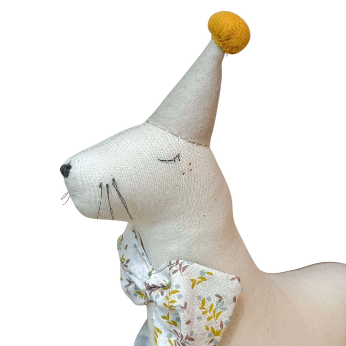 Lili the Sealion with Partyhat