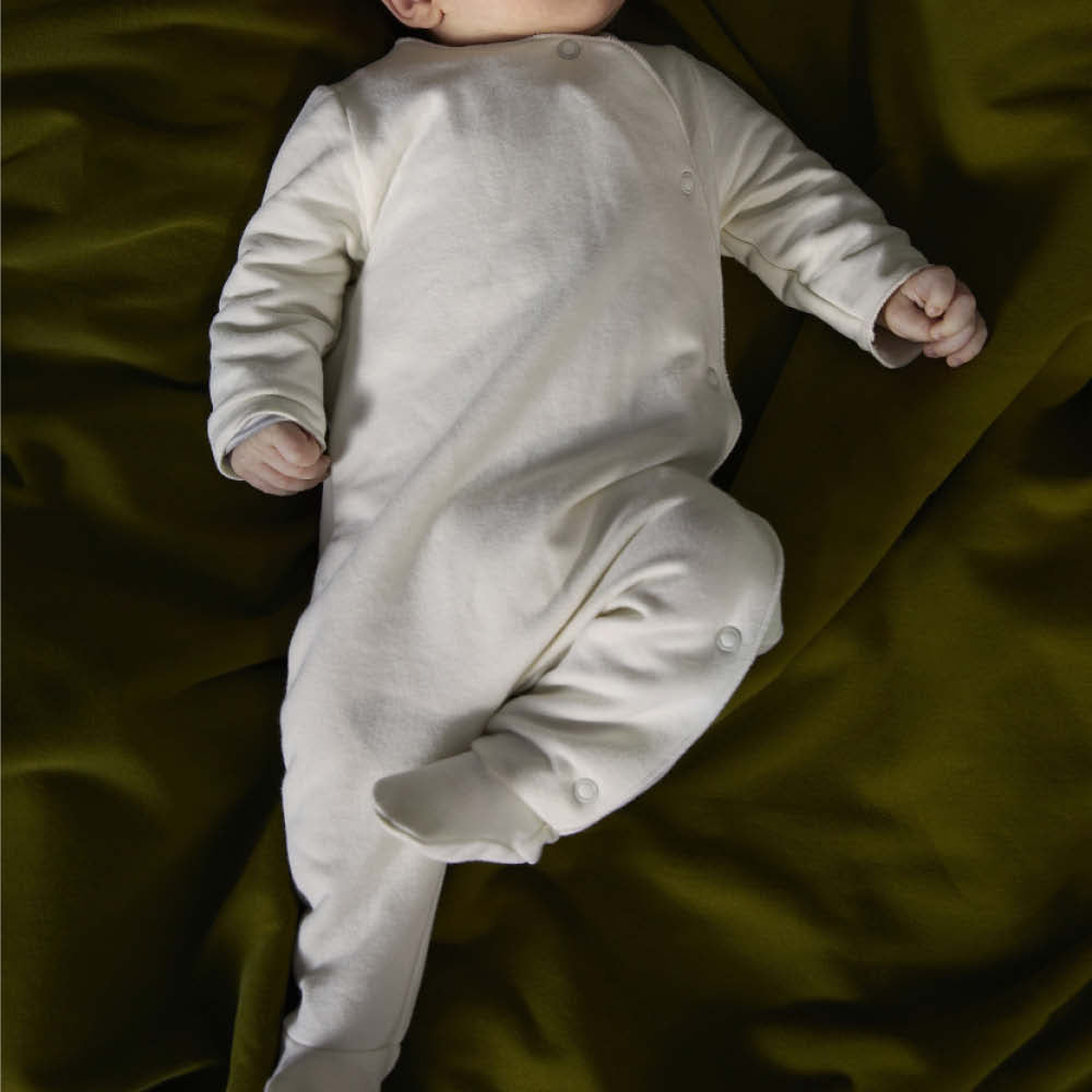 Neugeborenen Onesie in cream