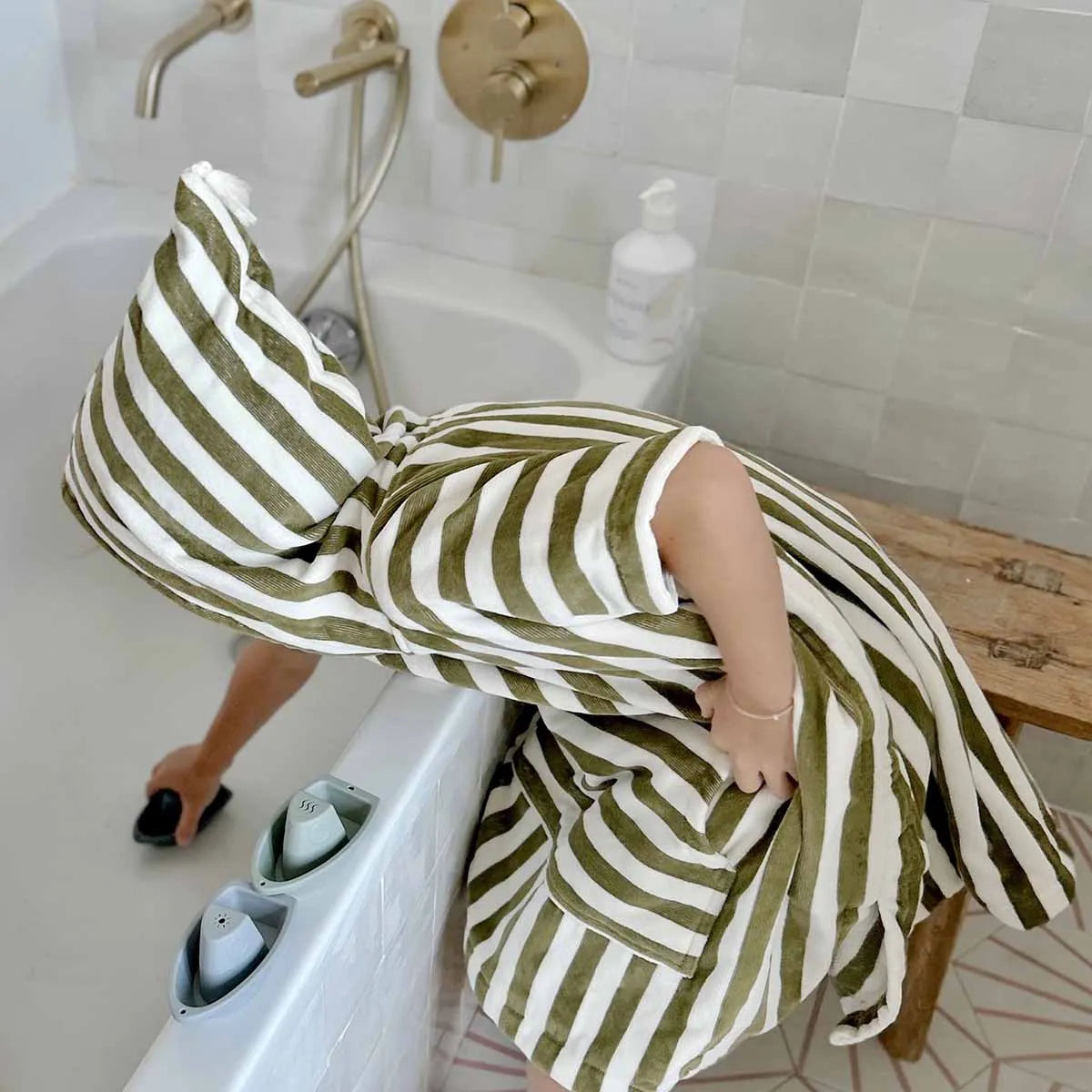 Poncho mit Kapuze in khaki gestreift