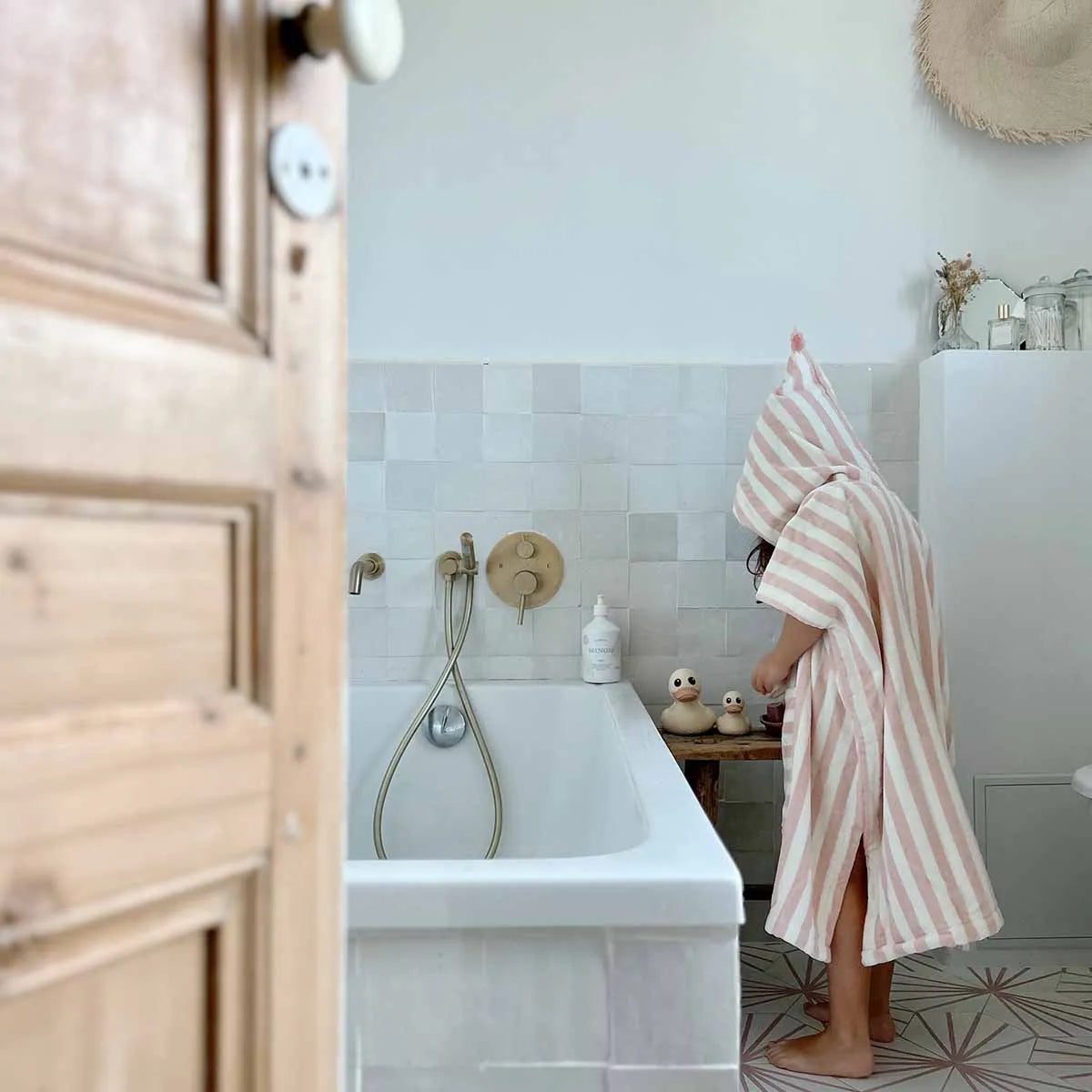 Poncho mit Kapuze in light pink gestreift