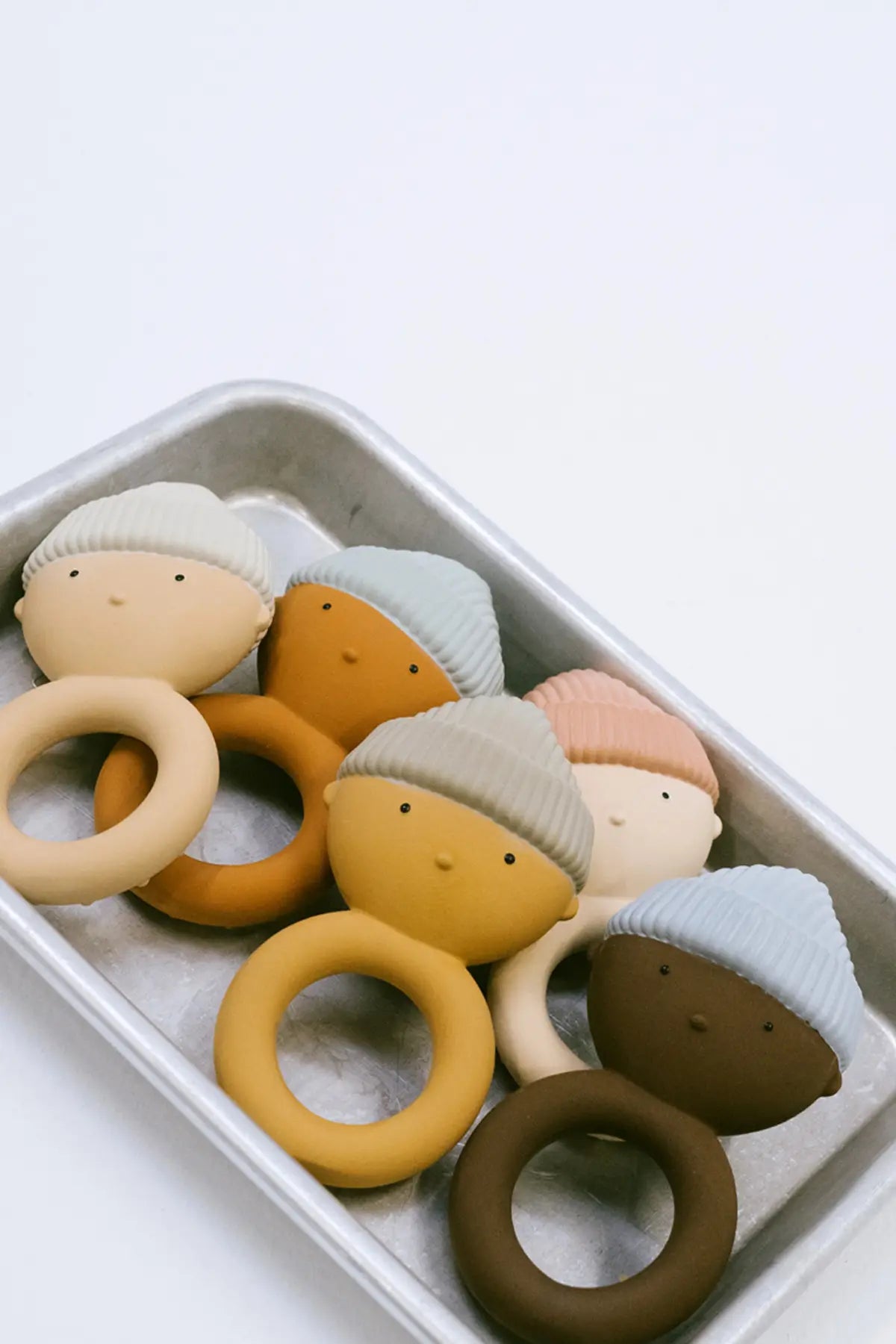 Gommu Ring Baby in almond