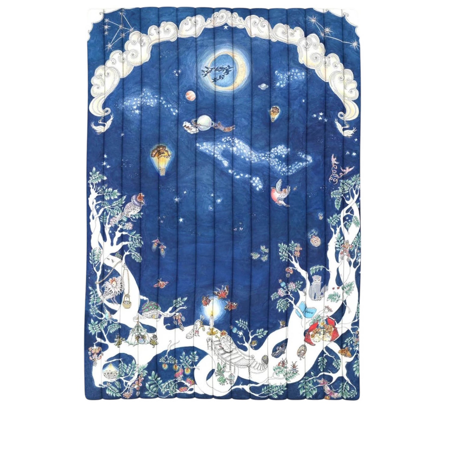 Reversible Quilted Blanket Space Above The Ground