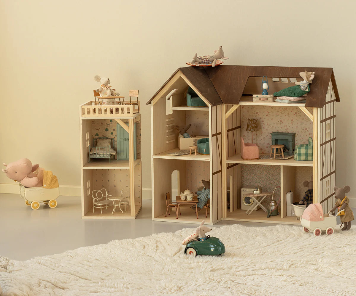 Wallpaper for the Mice Farmhouse