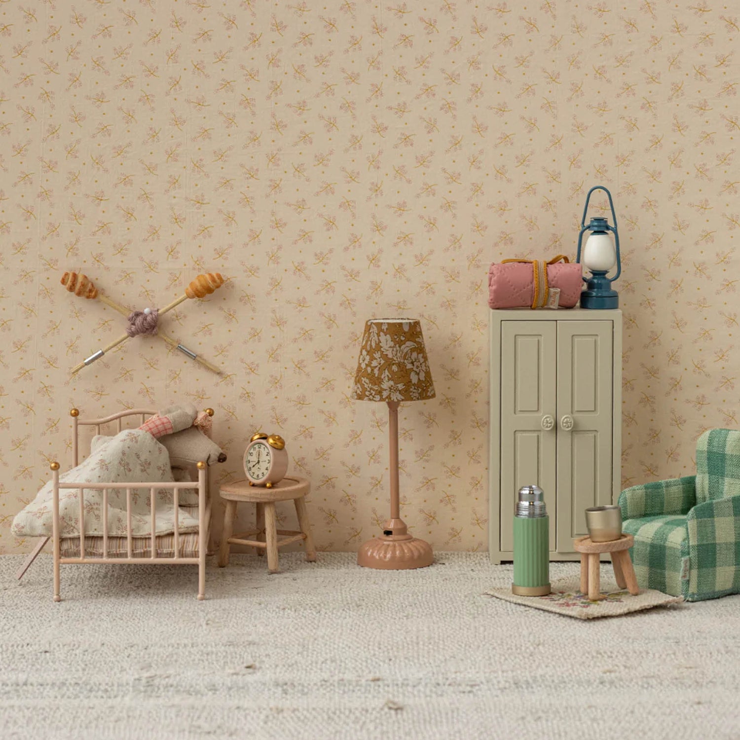Mice Alarm Clock in powder