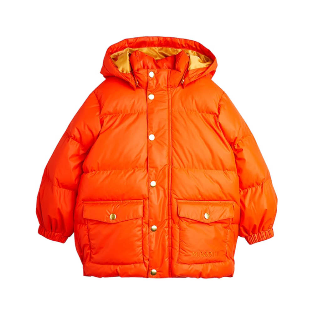 Orangene Pufferjacke