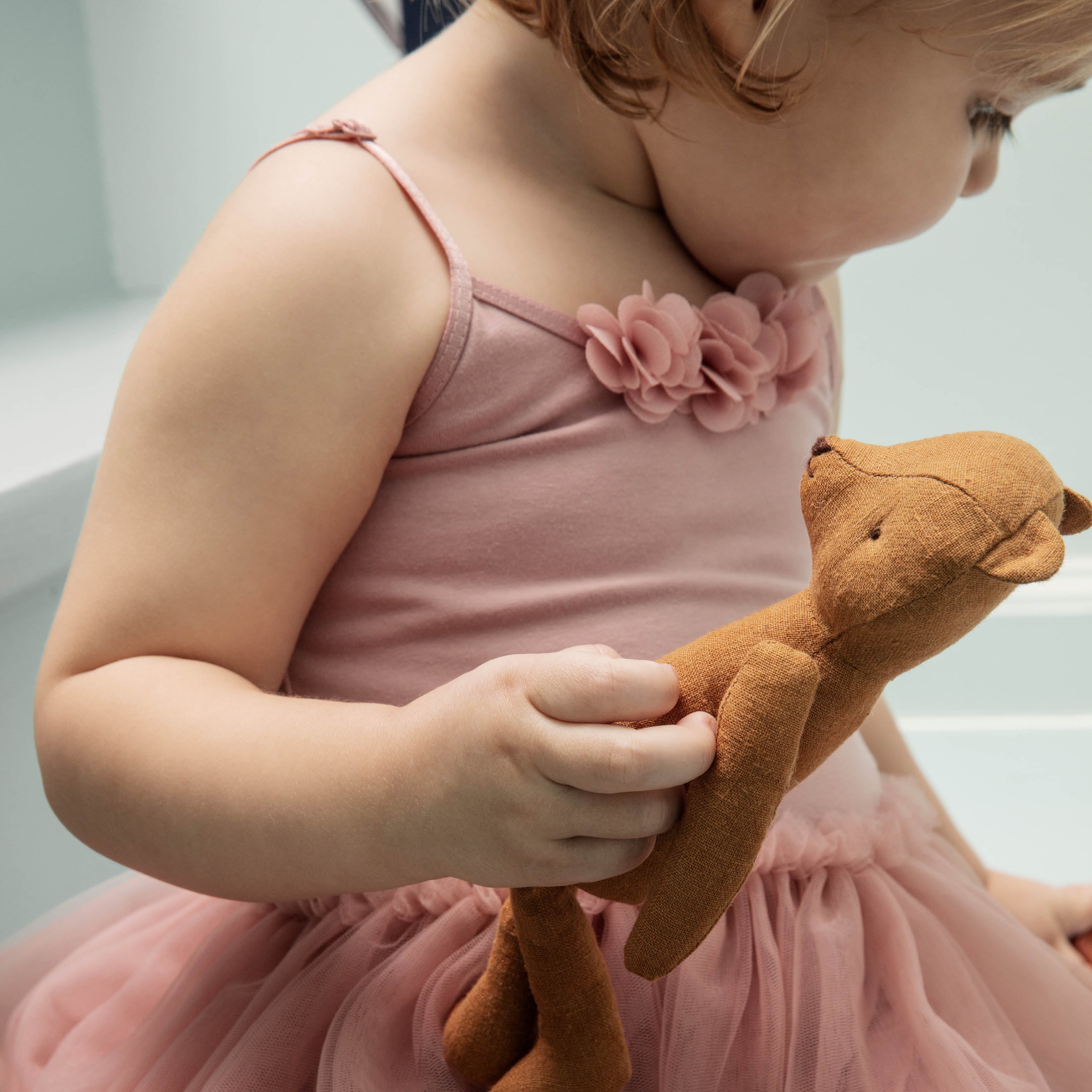 Teddy Mama von Maileg aus Baumwolle und Leinen bei kinder & konsorten auf der Lindemannstr 1 in 40237 Düsseldorf erhältlich