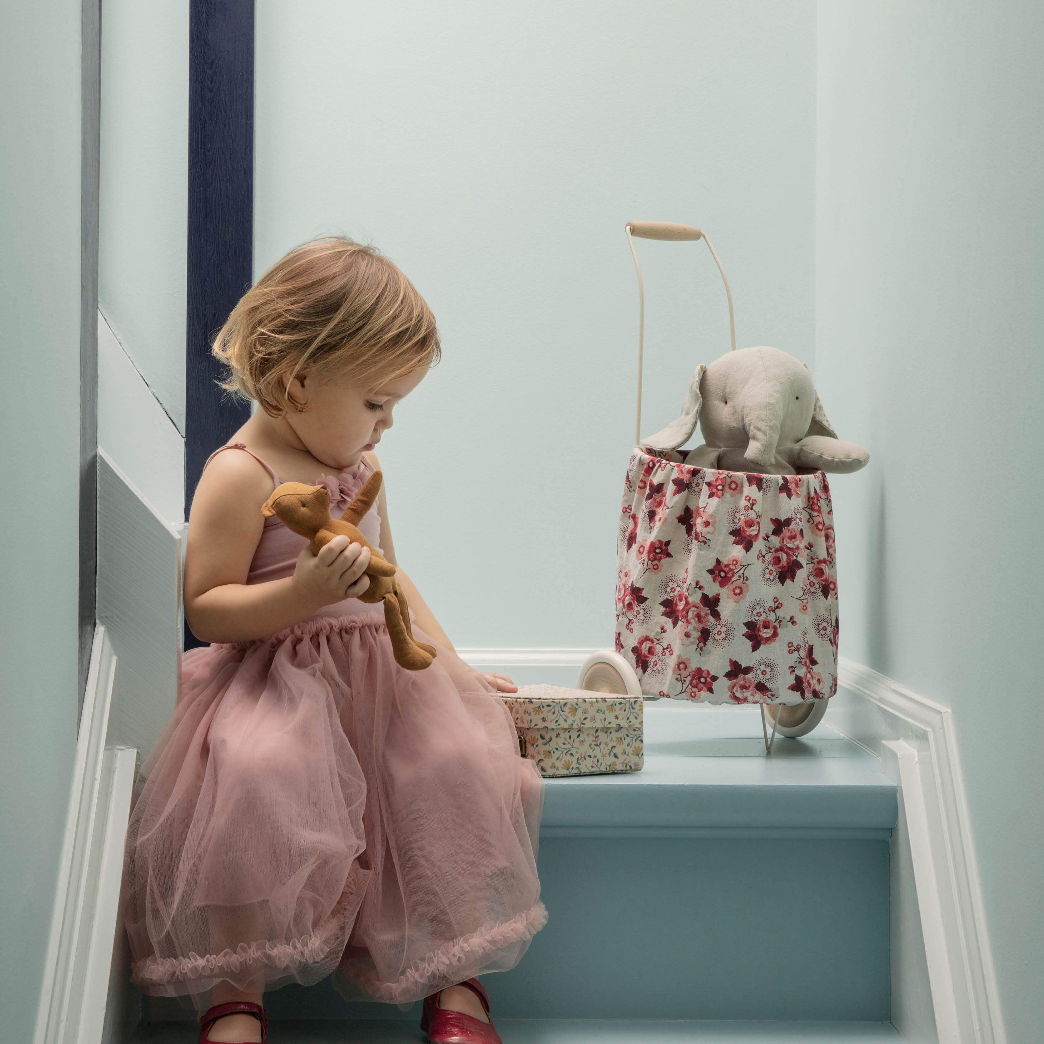 Teddy Mama von Maileg aus Baumwolle und Leinen bei kinder & konsorten auf der Lindemannstr 1 in 40237 Düsseldorf erhältlich