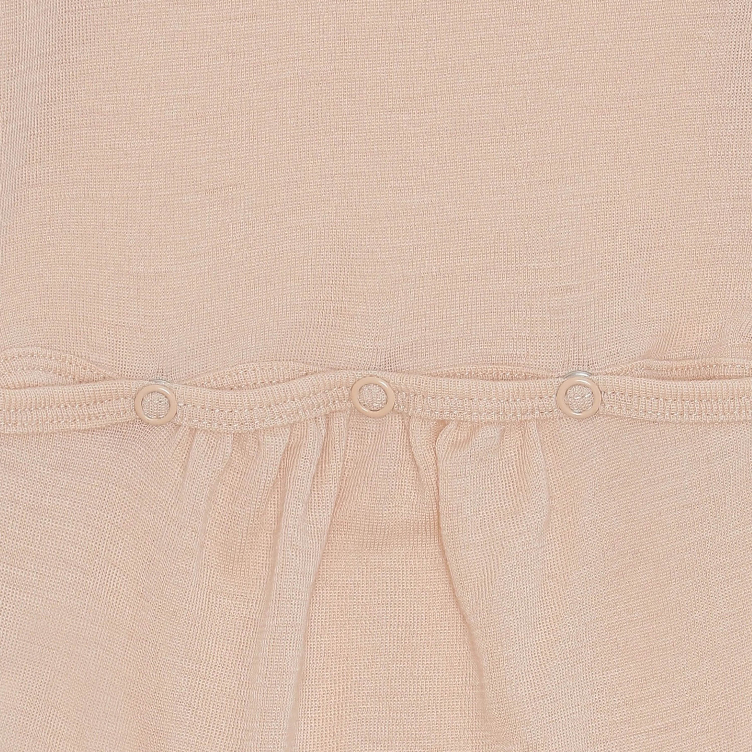 Baby Onesie aus Merinowolle in almond