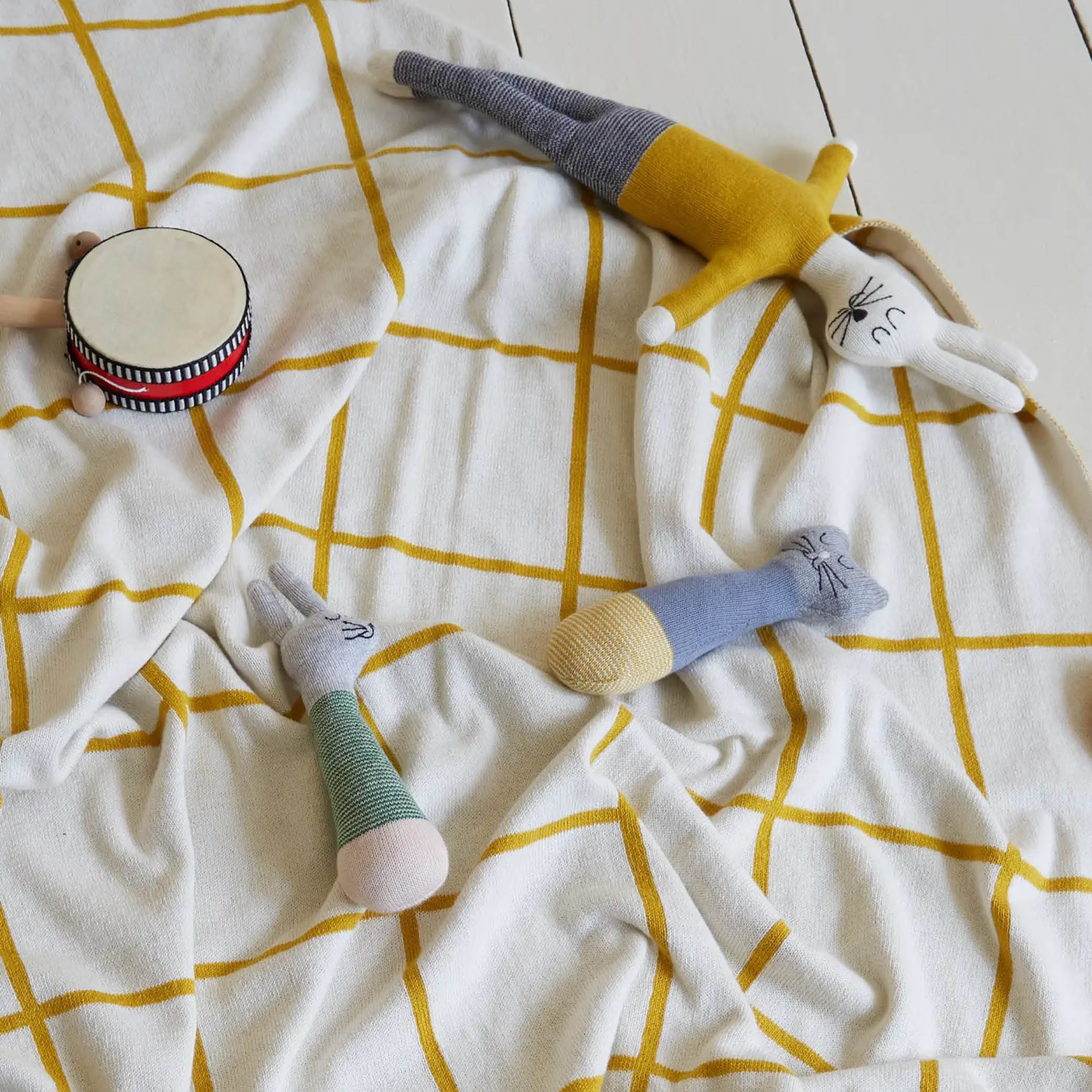 Babydecke aus Baumwollstrick, gelbes Gitter