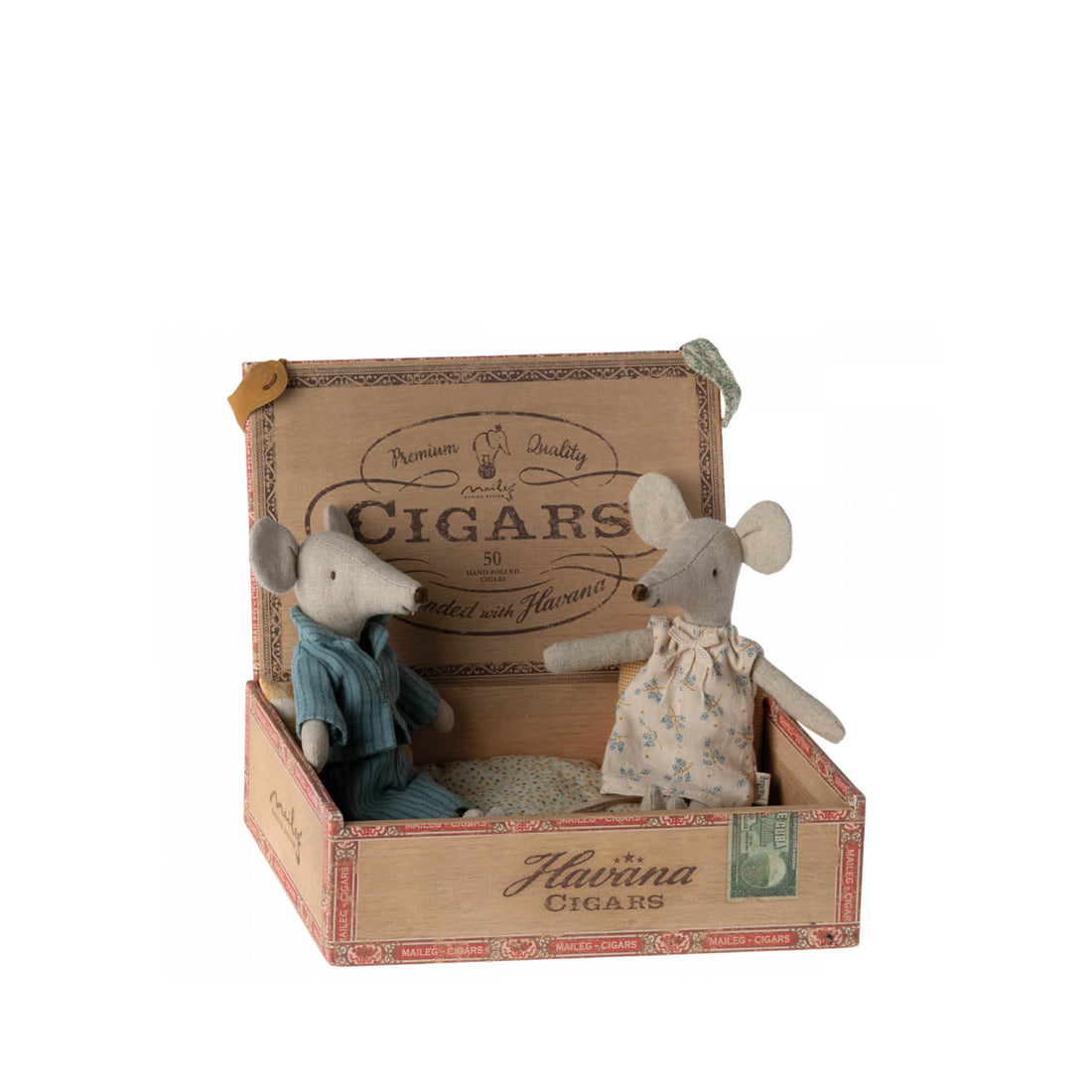 Mum &amp; Dad mouse in cigar box