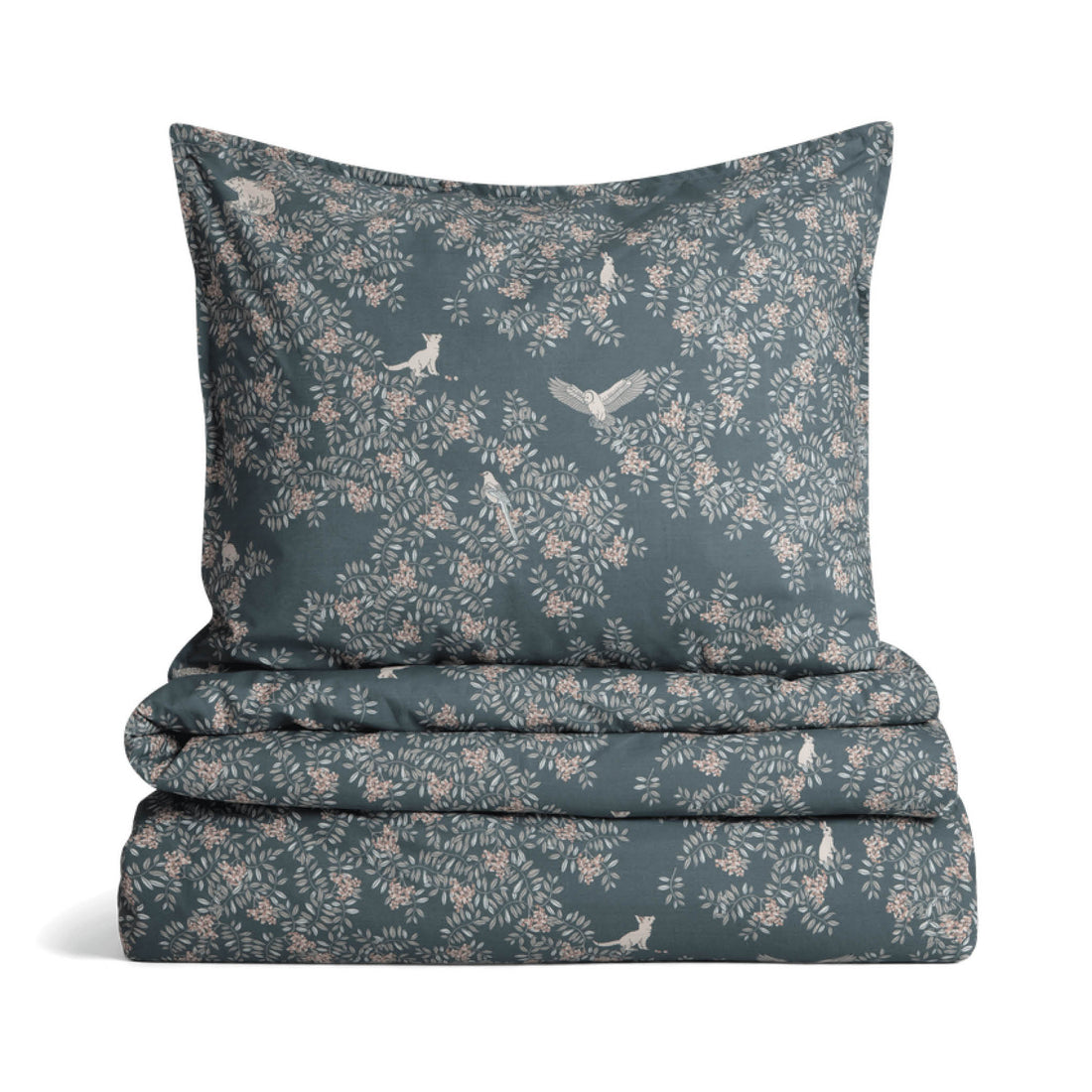 Percale Bed Set in fauna forest