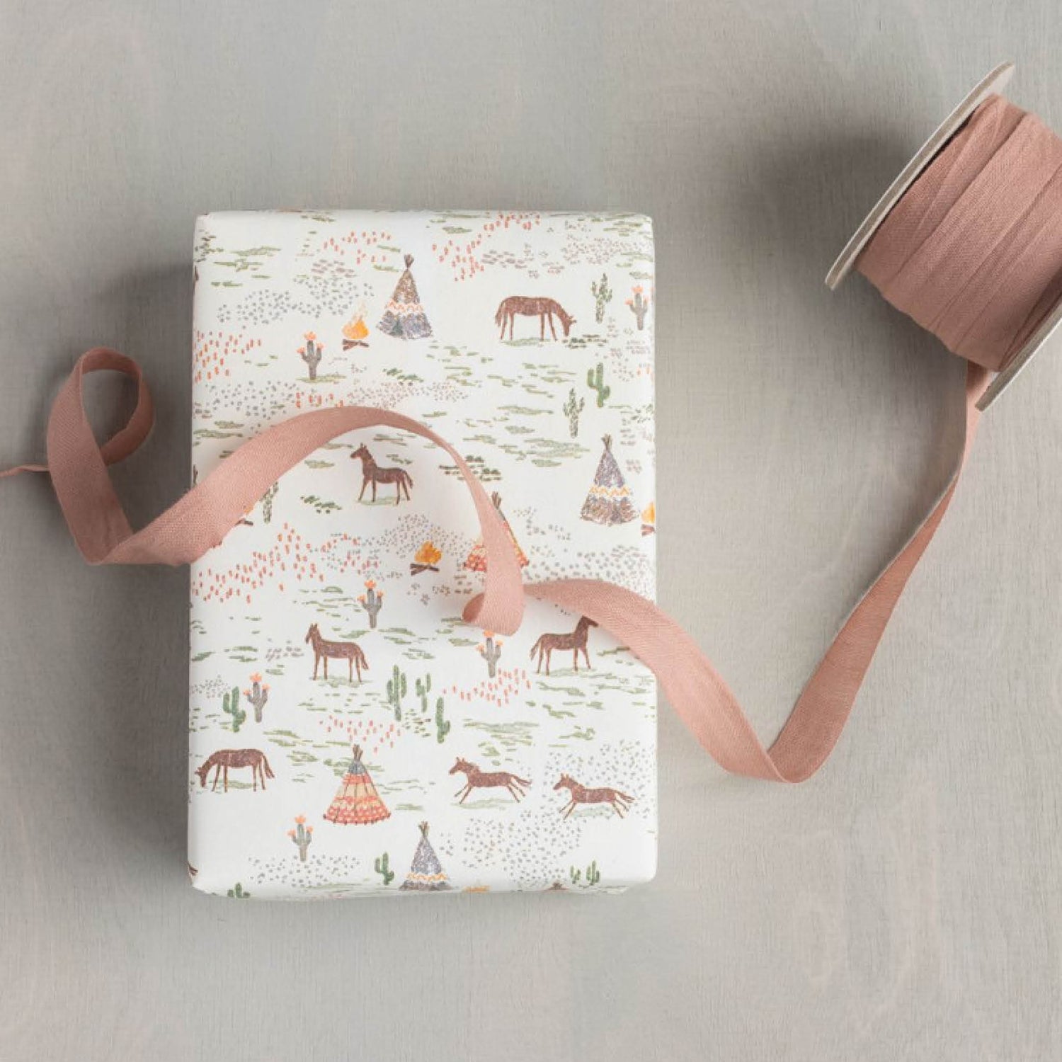 Wrapping Paper Chevaux Heureux