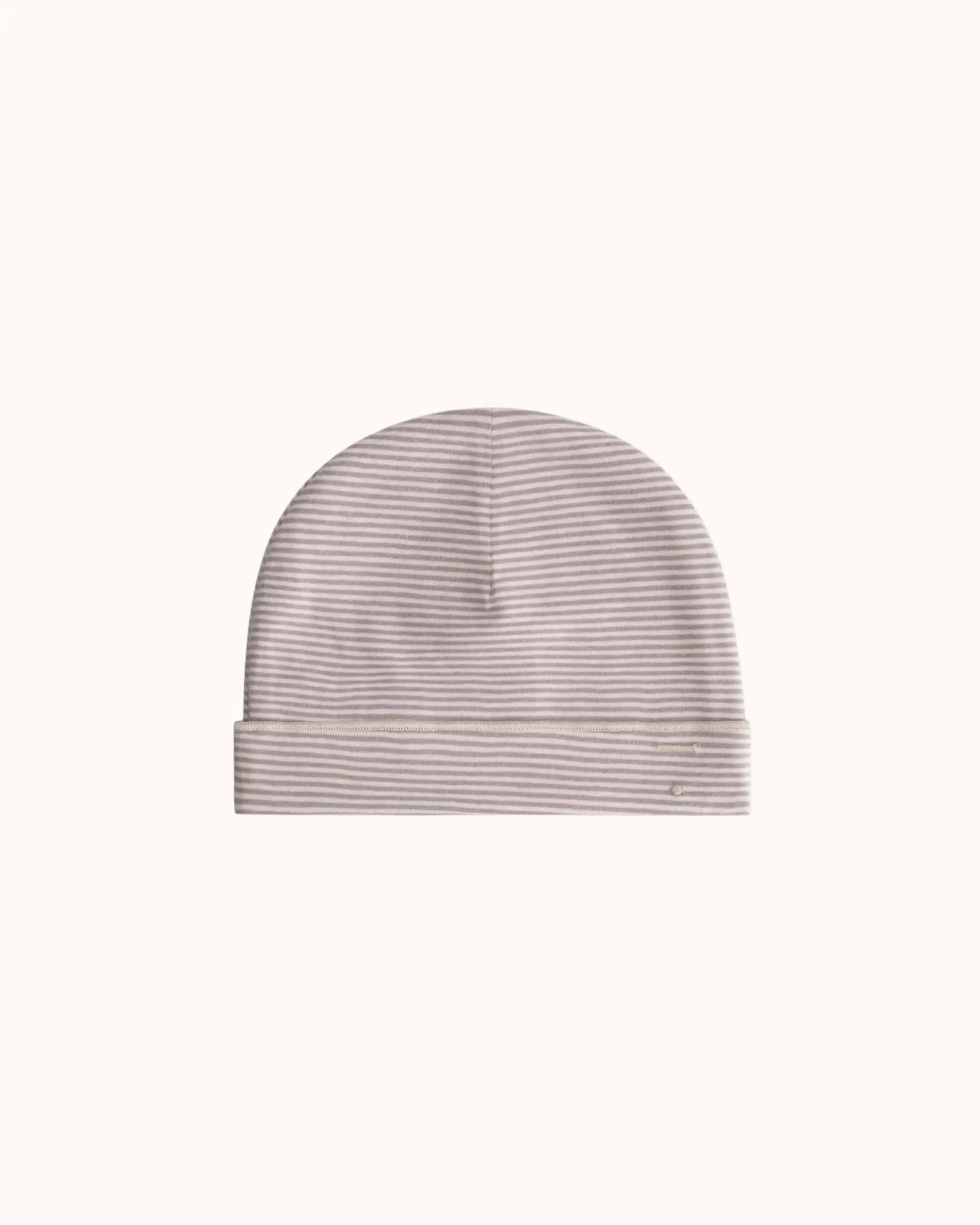 Baby Beanie in berry/cream