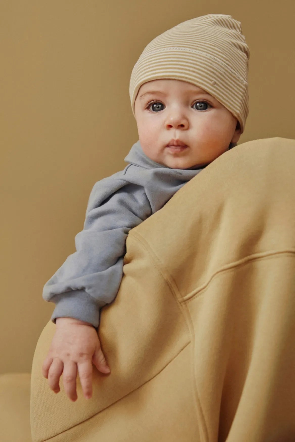 Baby Beanie in cookie/cream
