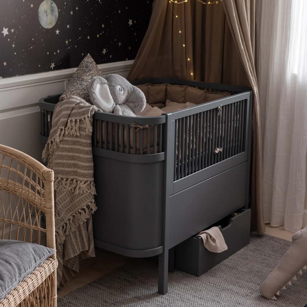 Baby &amp; Junior Bed in classic grey