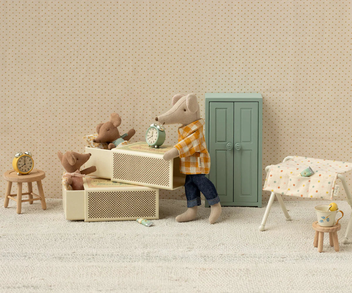 Sleepy Wakey Baby Mouse in blue Matchbox
