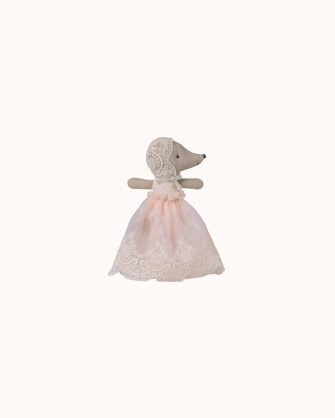 Baby Maus im Kleid in powder