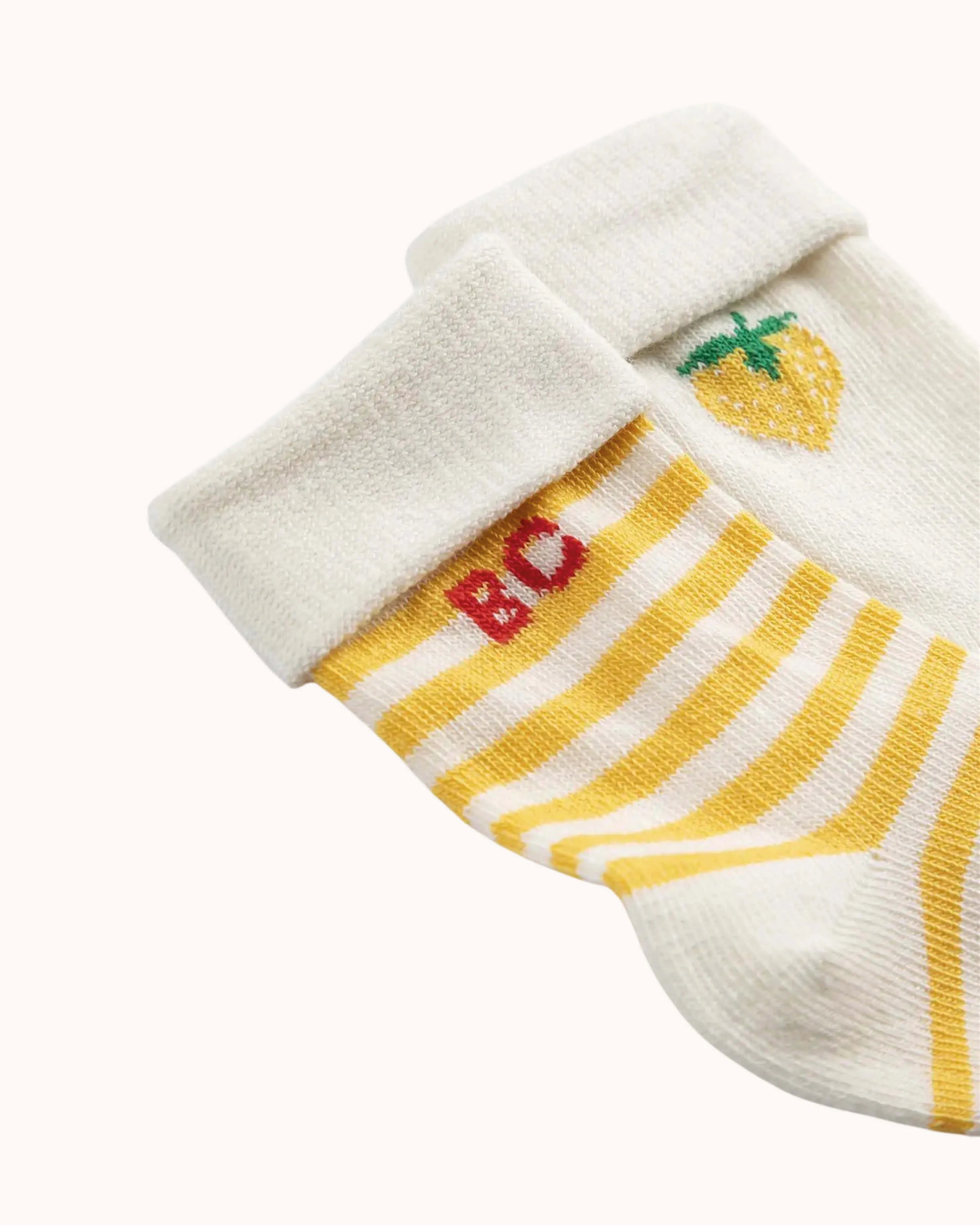Pixel Strawberry Socken – 2er Set