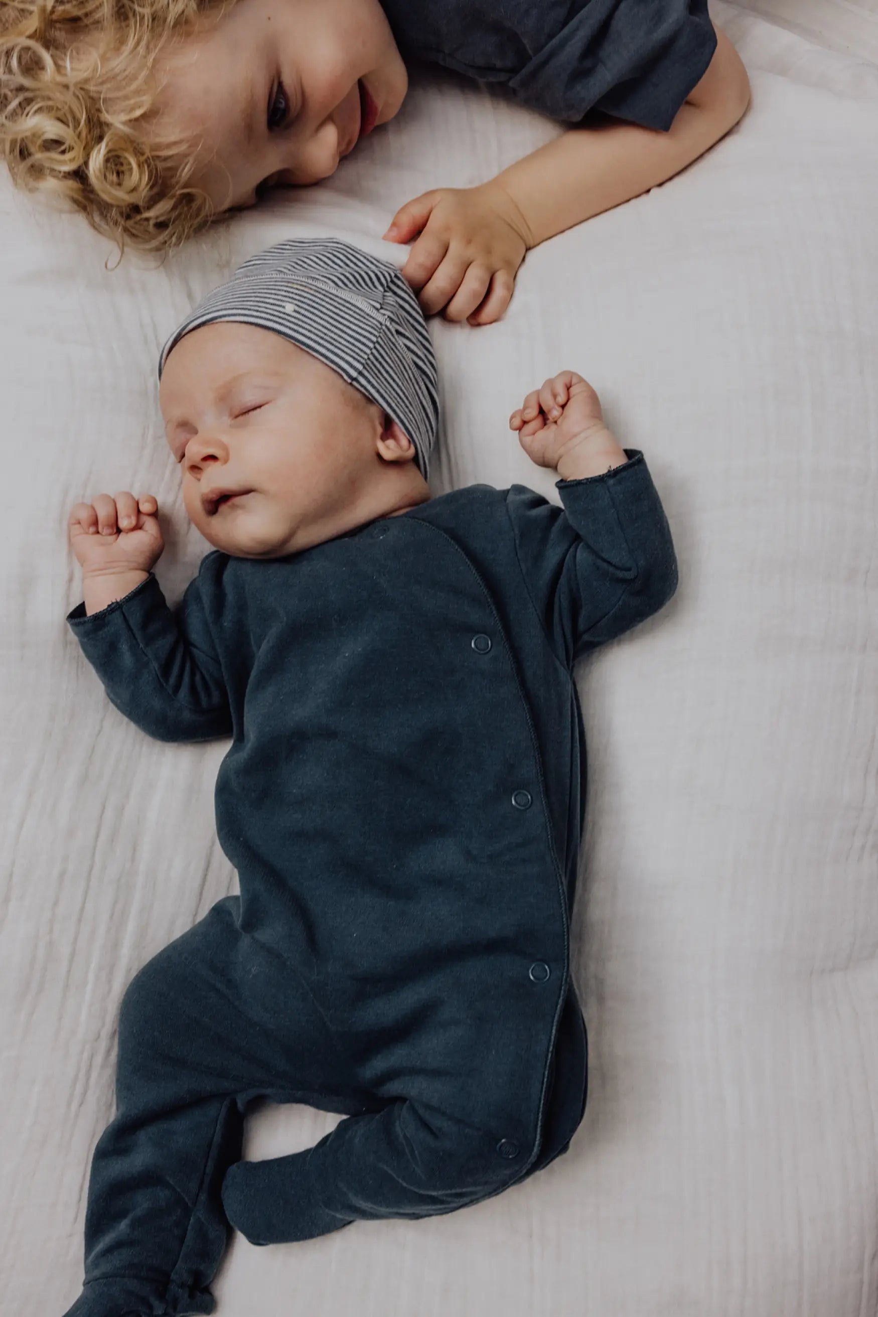Baby Beanie in blue grey/cream