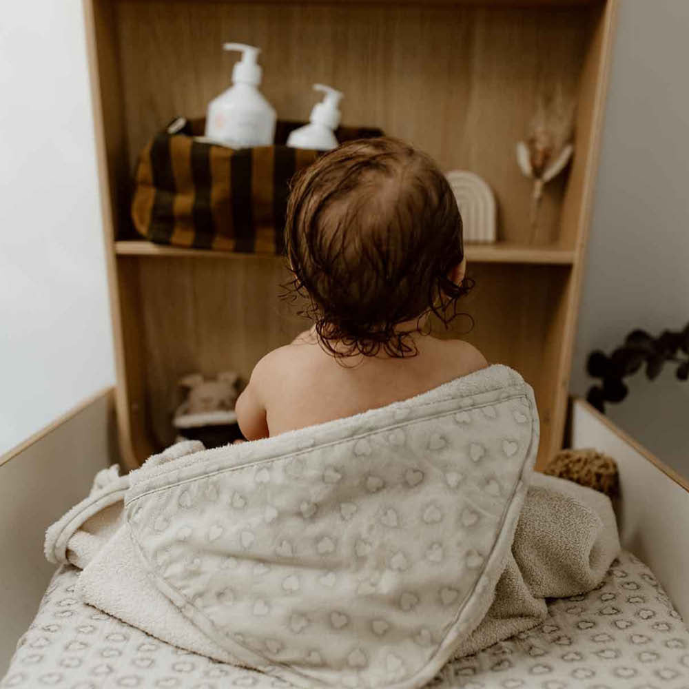 Baby Hooded Towel Colette in dotted heart grége