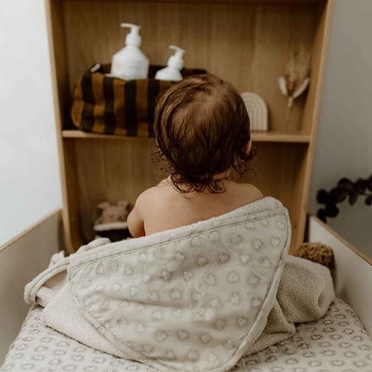 Baby Hooded Towel Colette in dotted heart grége