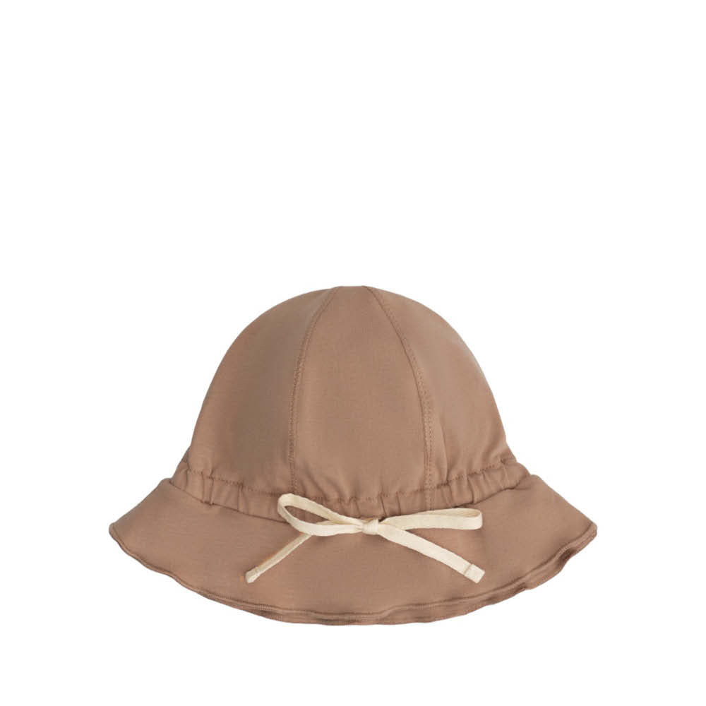 Chapeau de soleil pour bébé en biscuit