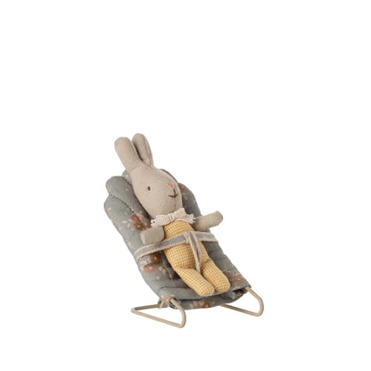 Mice Babysitter in blue