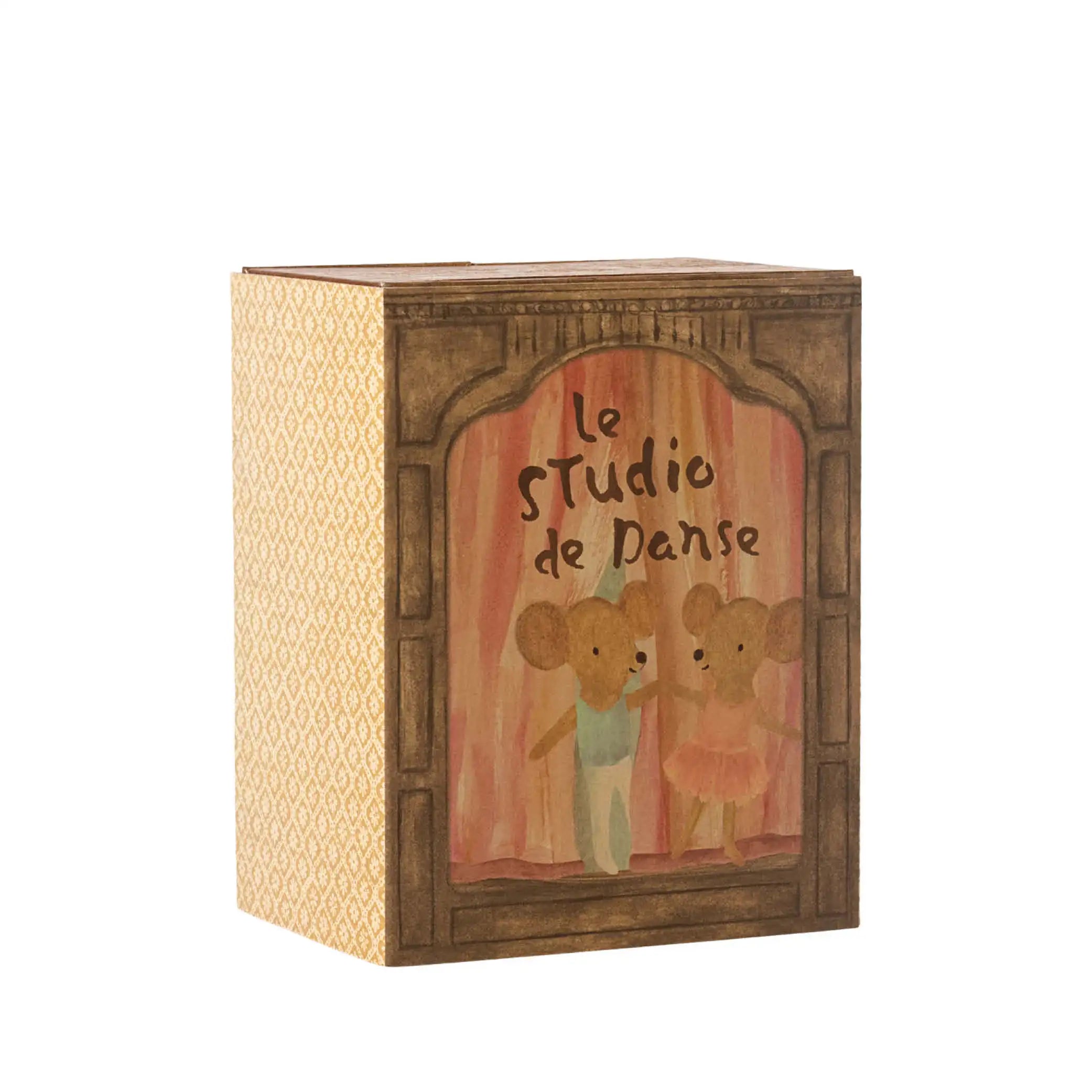 Kleine Ballettmäuse im Tanzstudio