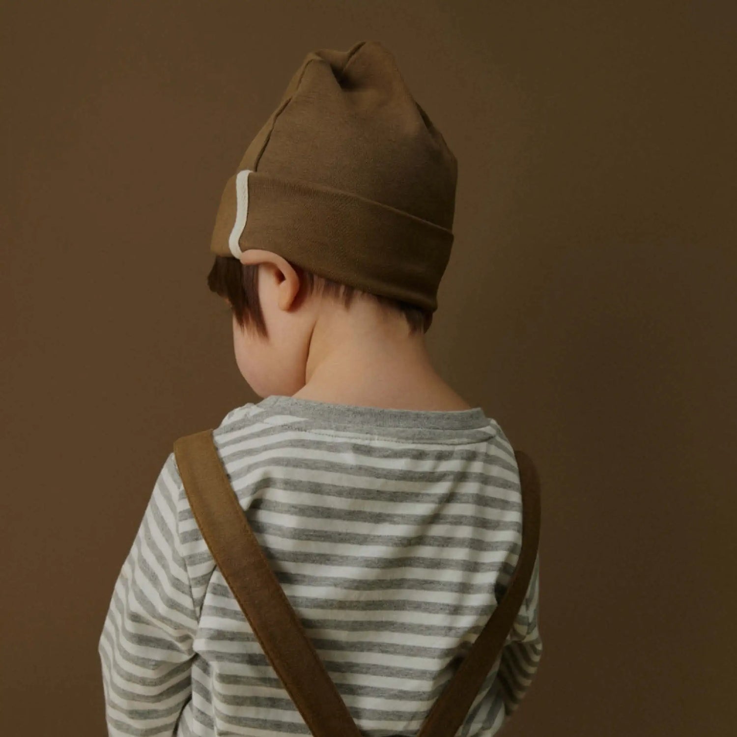 Bonnet in woody