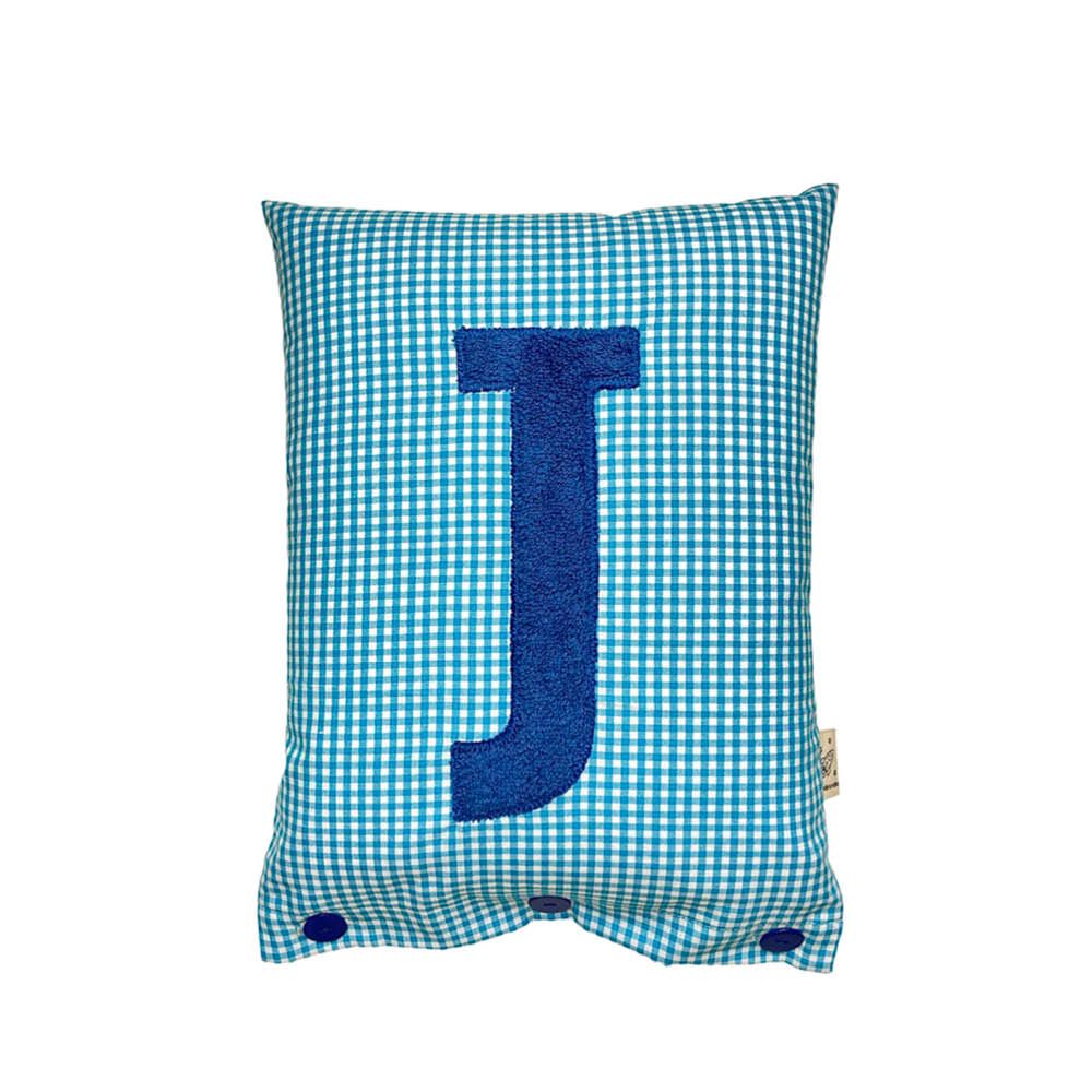 Buchstabenkissen J, preußisch Blau auf Türkis Vichykaro