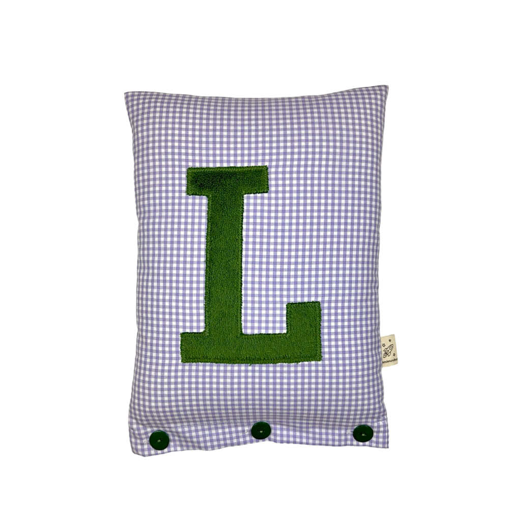 Coussin lettre L, carreaux vichy vert foncé sur lilas