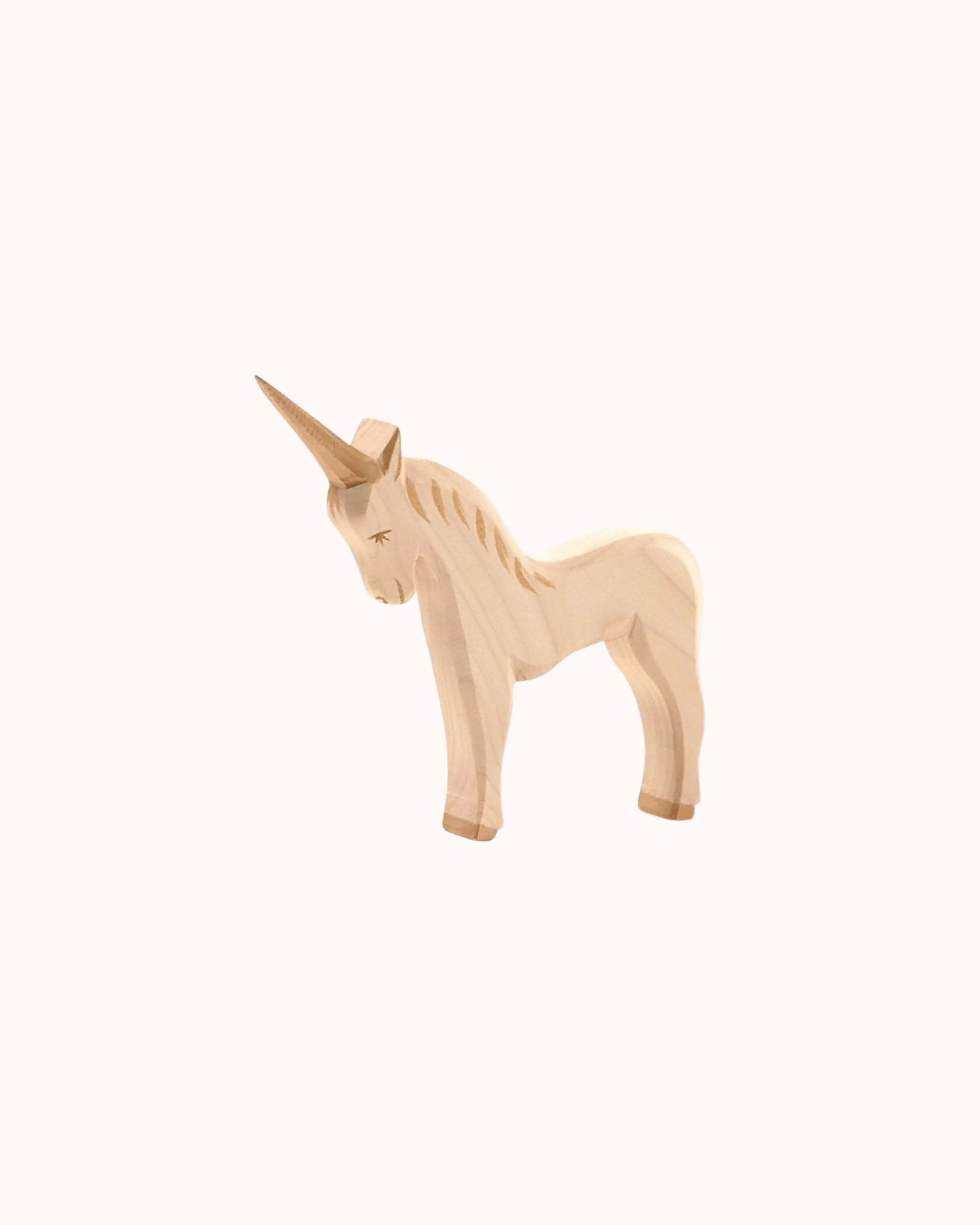 Holzfigur Einhorn