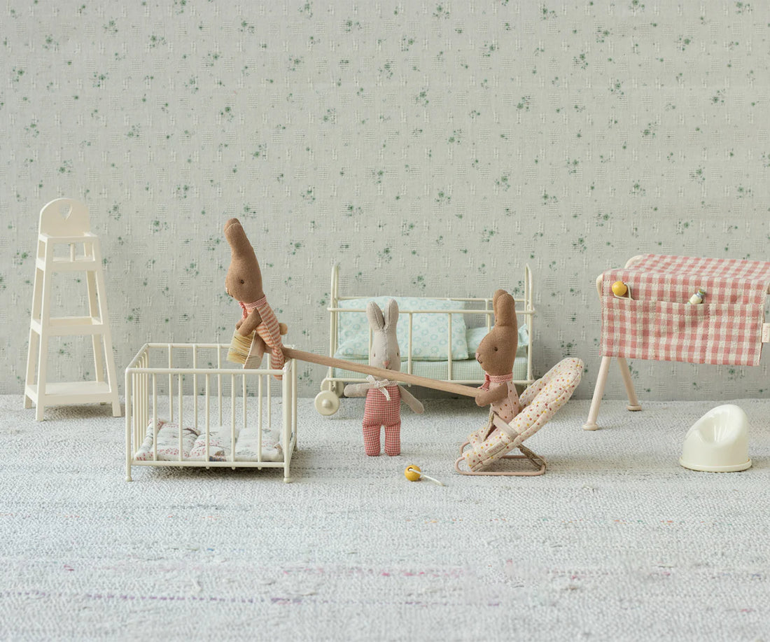 Rabbit MY in red Gingham