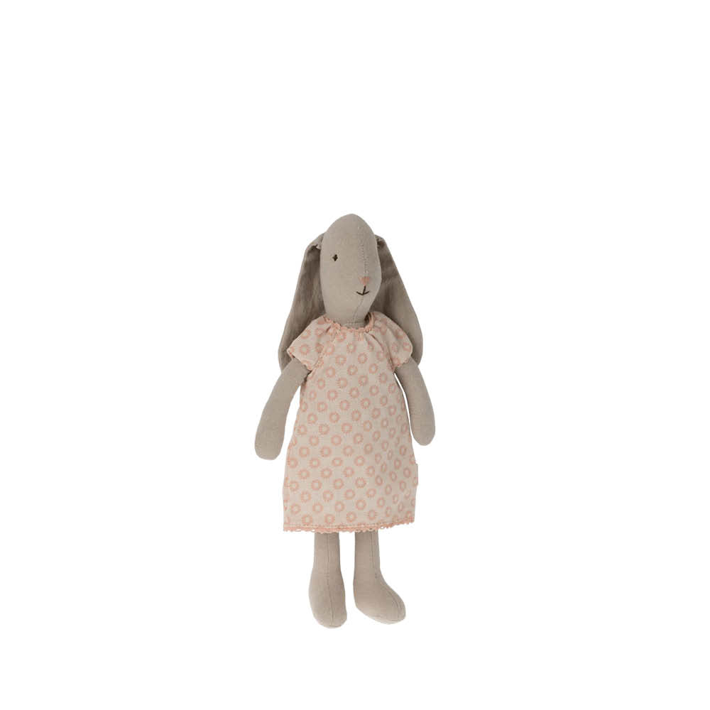 Lapin 1 en chemise de nuit