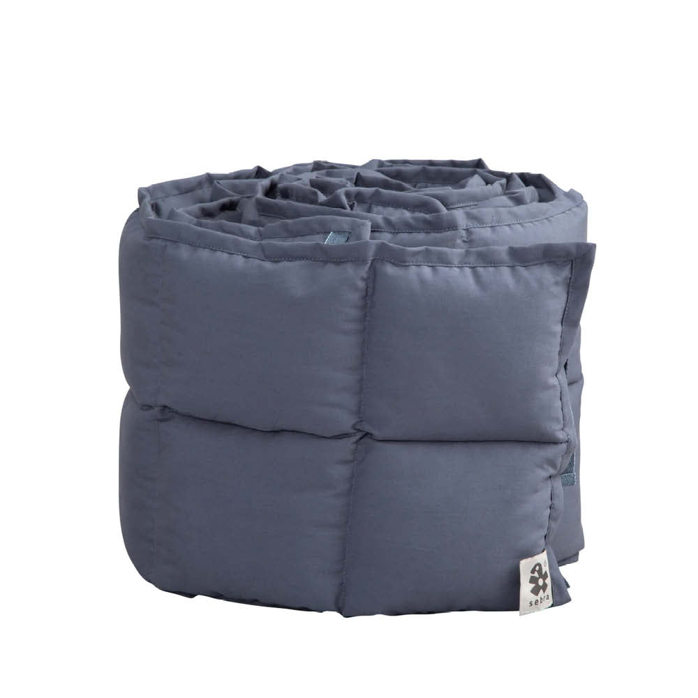 Bed Bumper in nordic blue