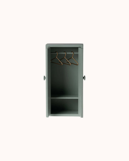 Mäuse Kleiderschrank in hellblau