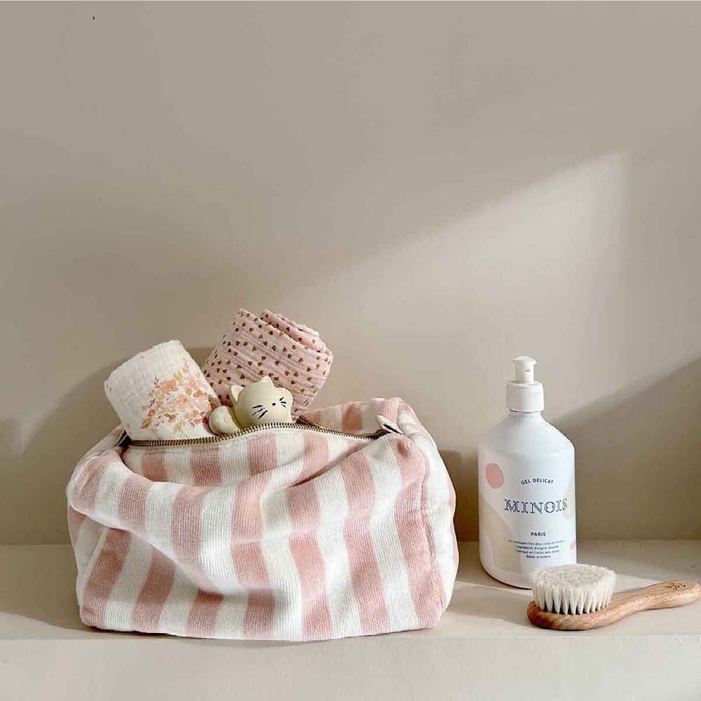 trousse de toilette à rayures rose clair