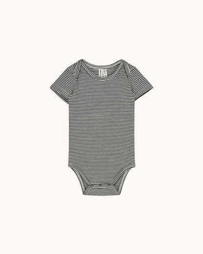 Kurzärmliger Baby Body in nearly black/cream
